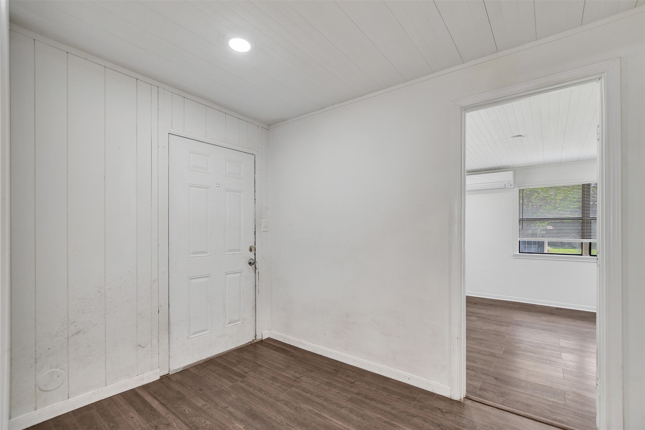 3910 Englewood Street Property Photo 22