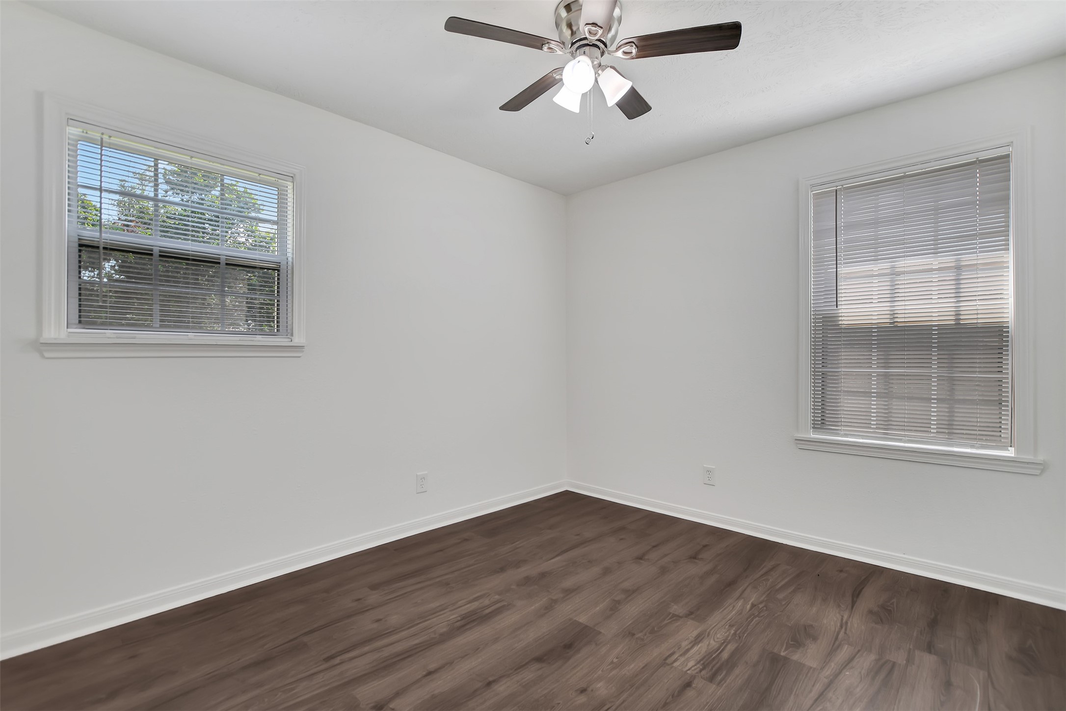 3910 Englewood Street Property Photo 31