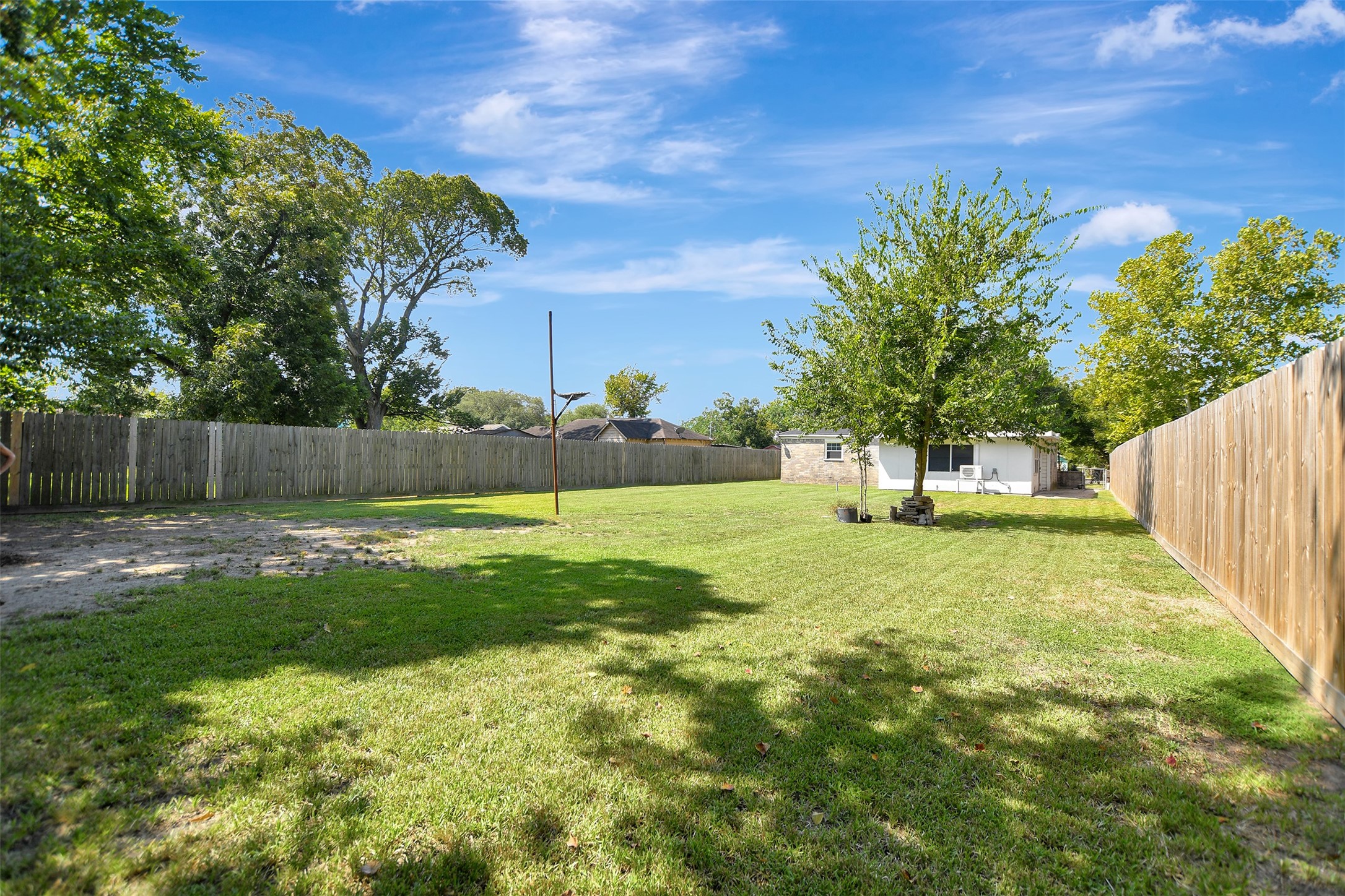 3910 Englewood Street Property Photo 37