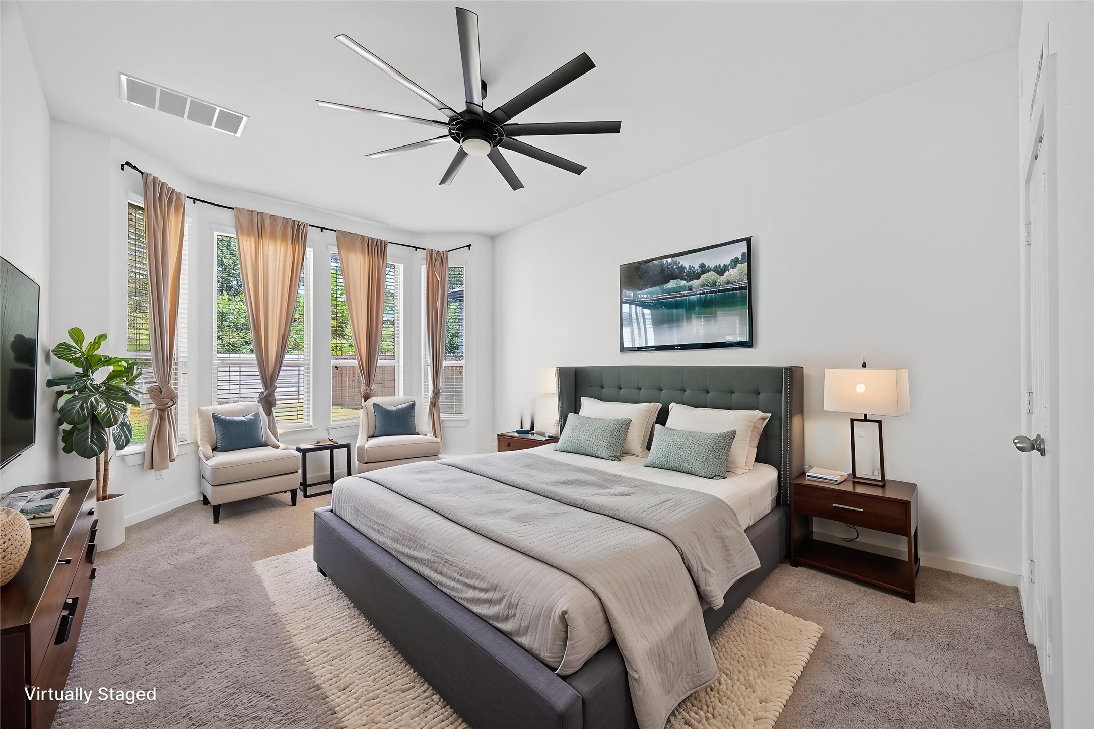 17111 Crimson Crest Drive Property Photo 3