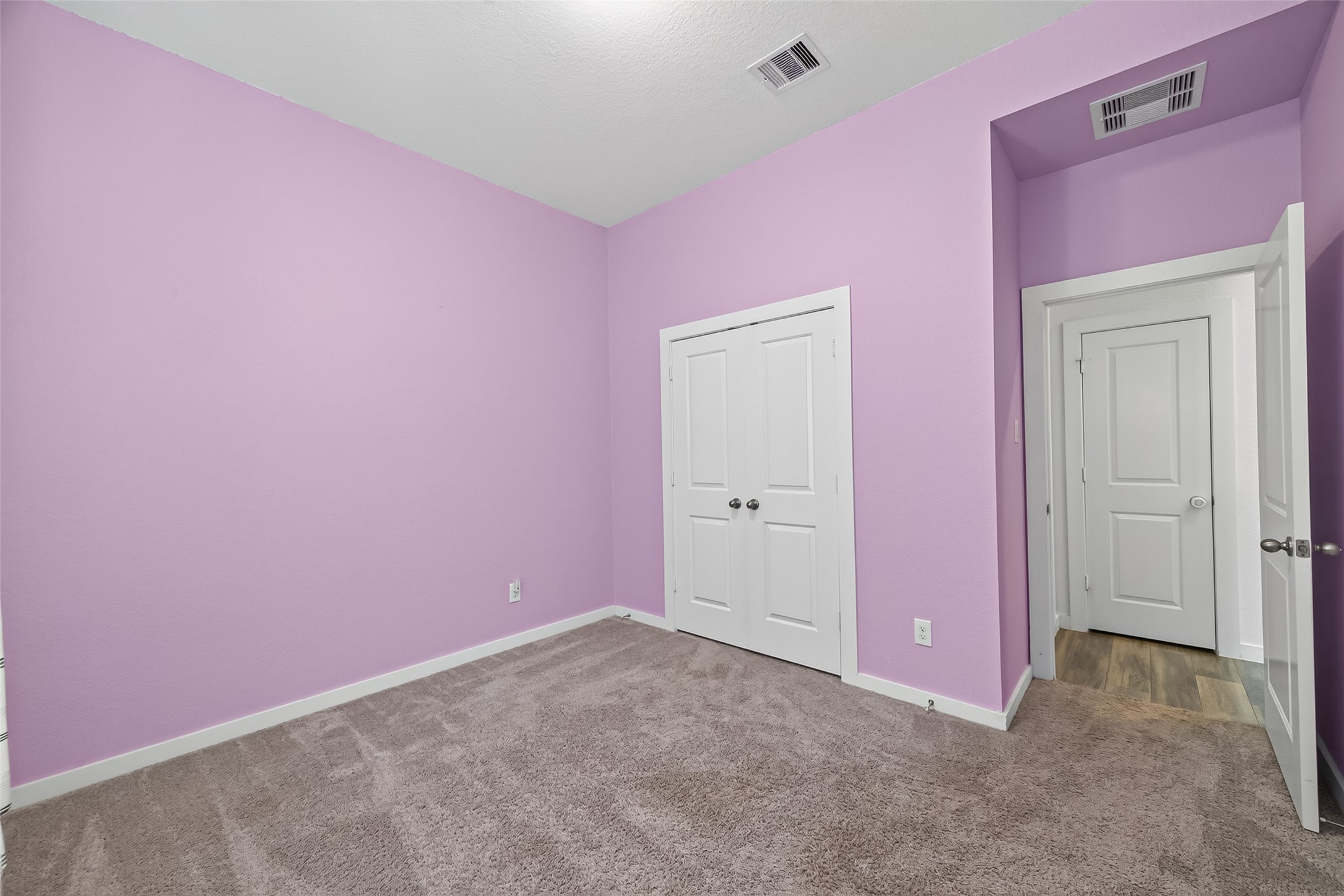 17111 Crimson Crest Drive Property Photo 19
