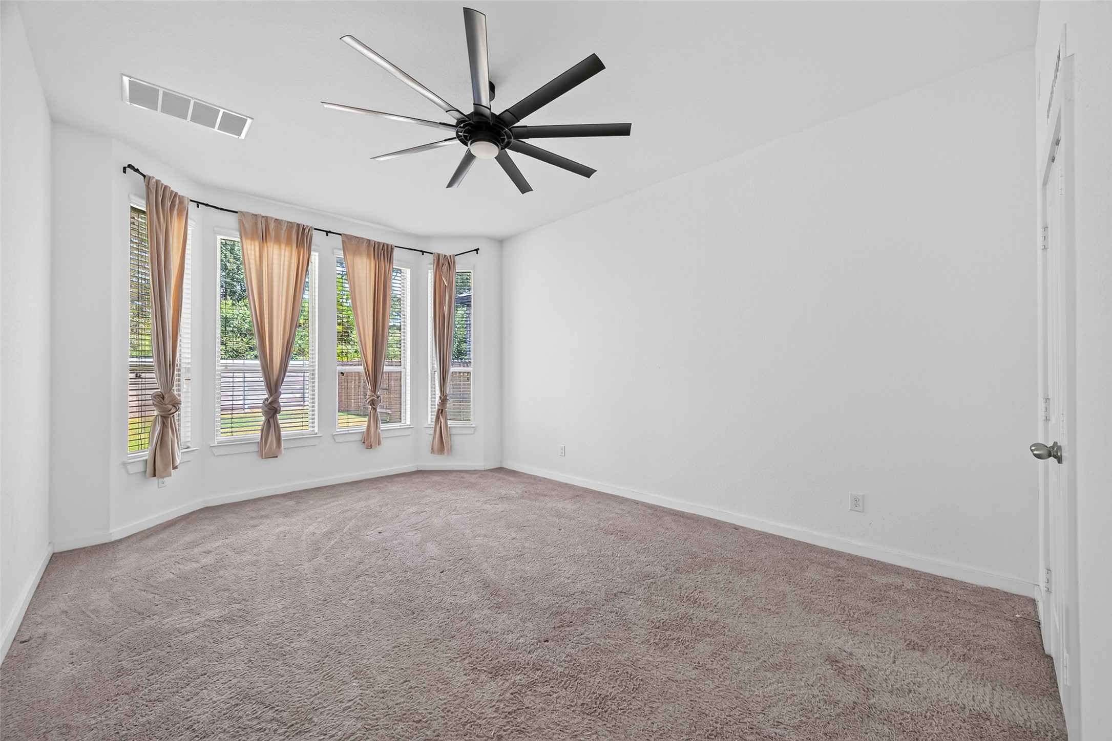 17111 Crimson Crest Drive Property Photo 21