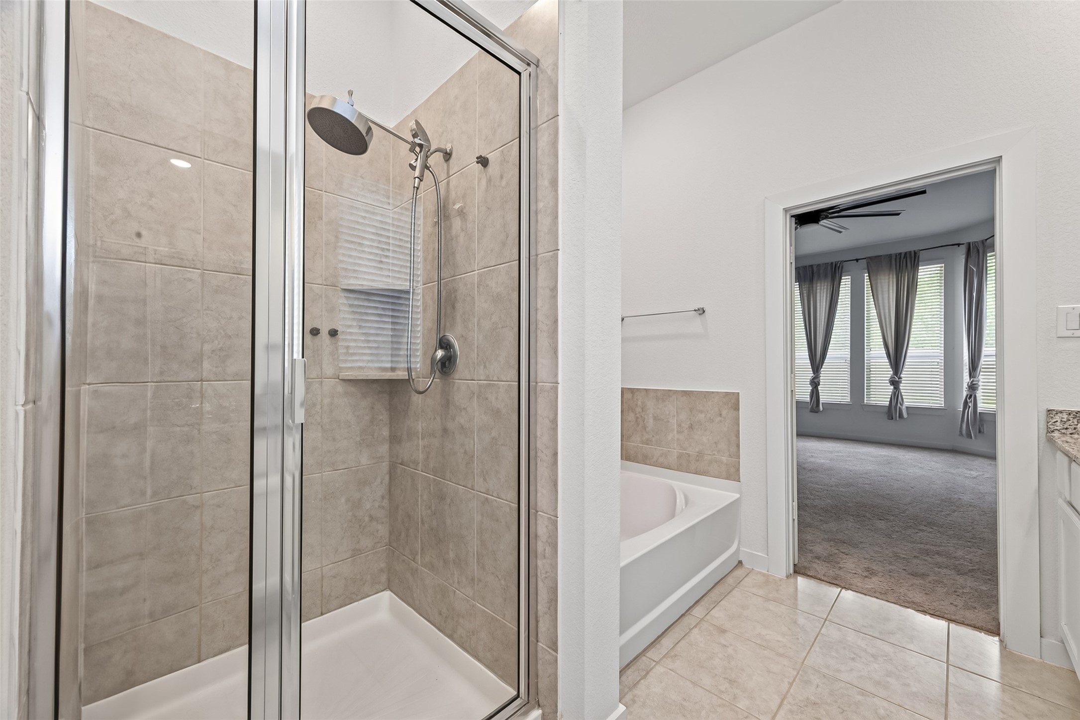 17111 Crimson Crest Drive Property Photo 23