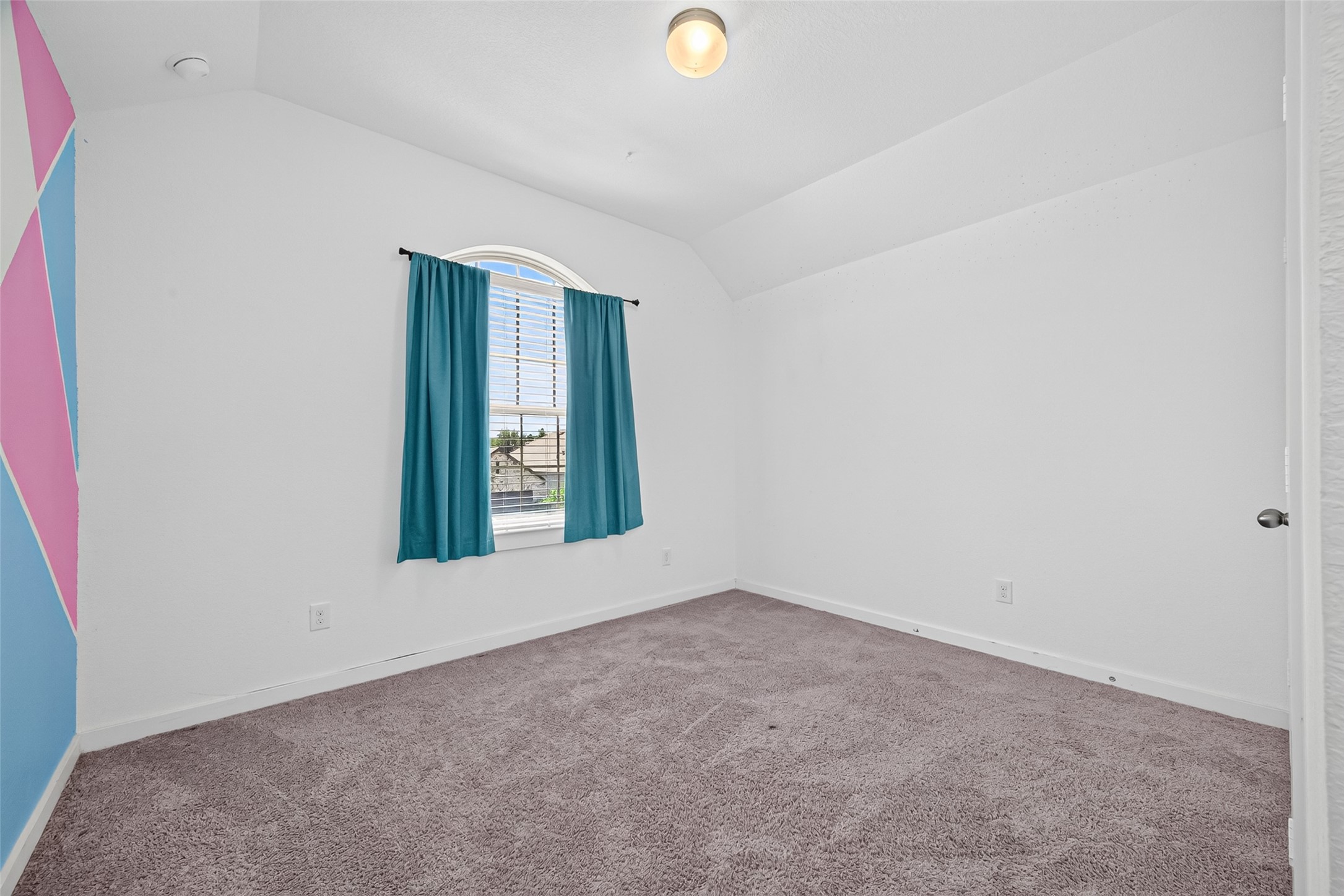17111 Crimson Crest Drive Property Photo 30
