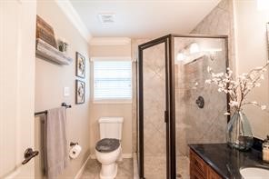 902 W 42nd Street Property Photo 10