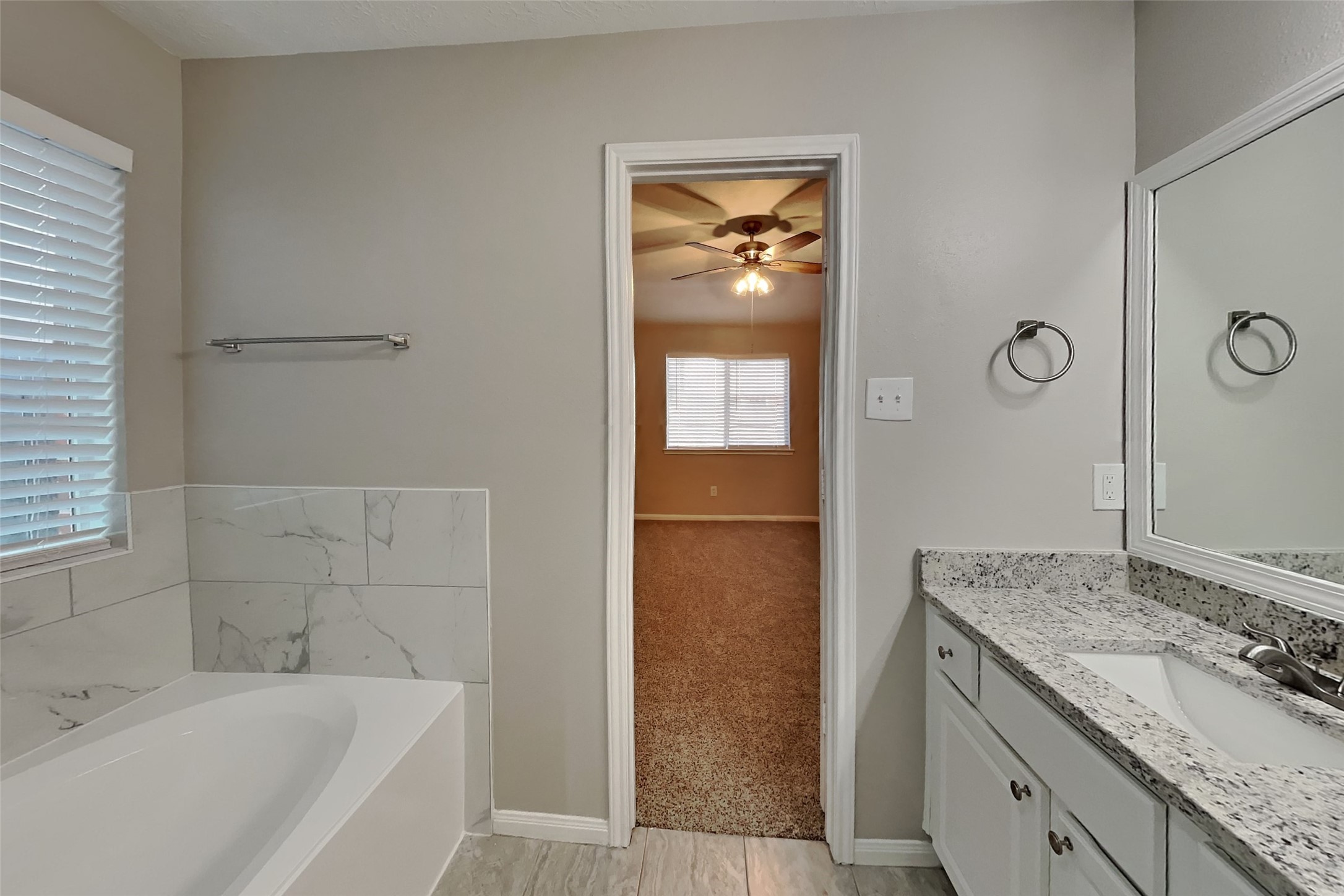 20607 Spring Aspen Lane Property Photo 9