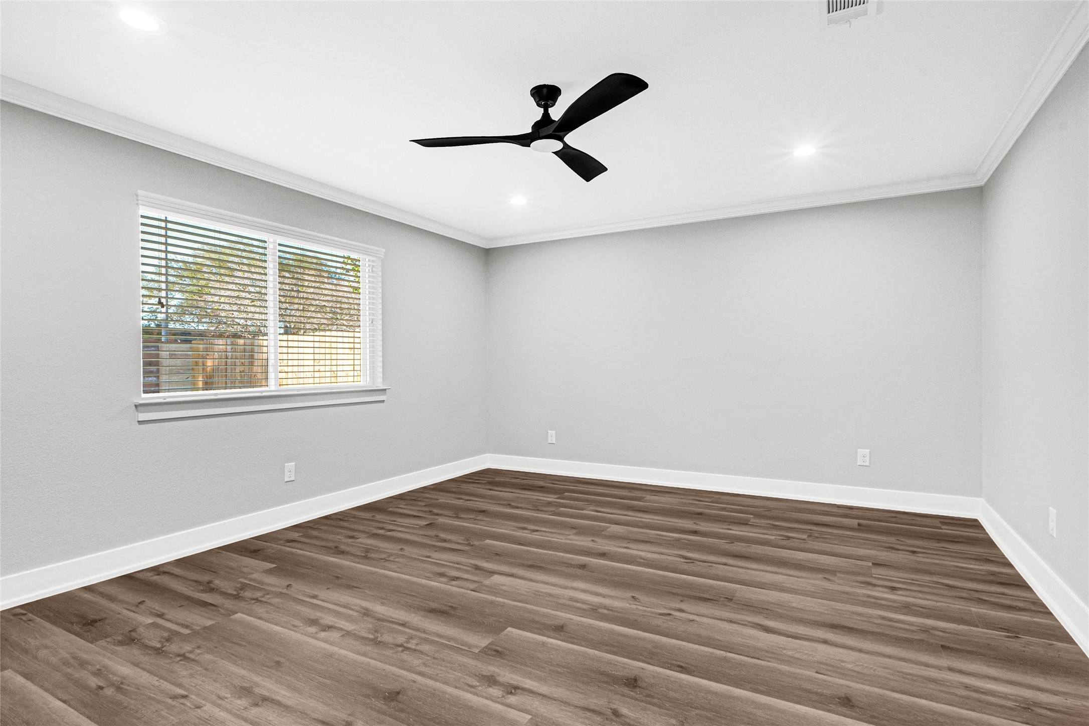 1826 Crestview Court Property Photo 24