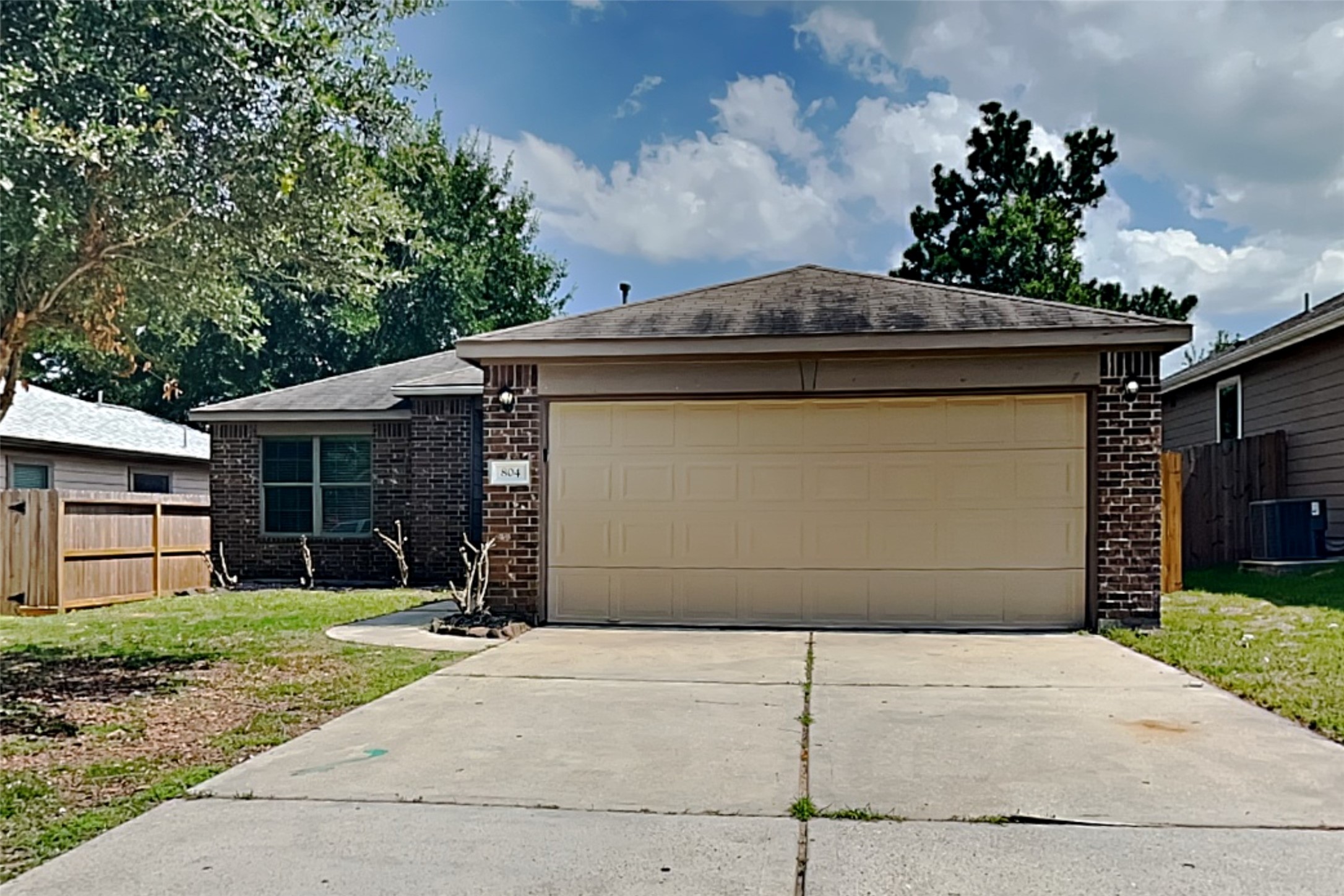 804 Lovebug Lane Property Photo 1