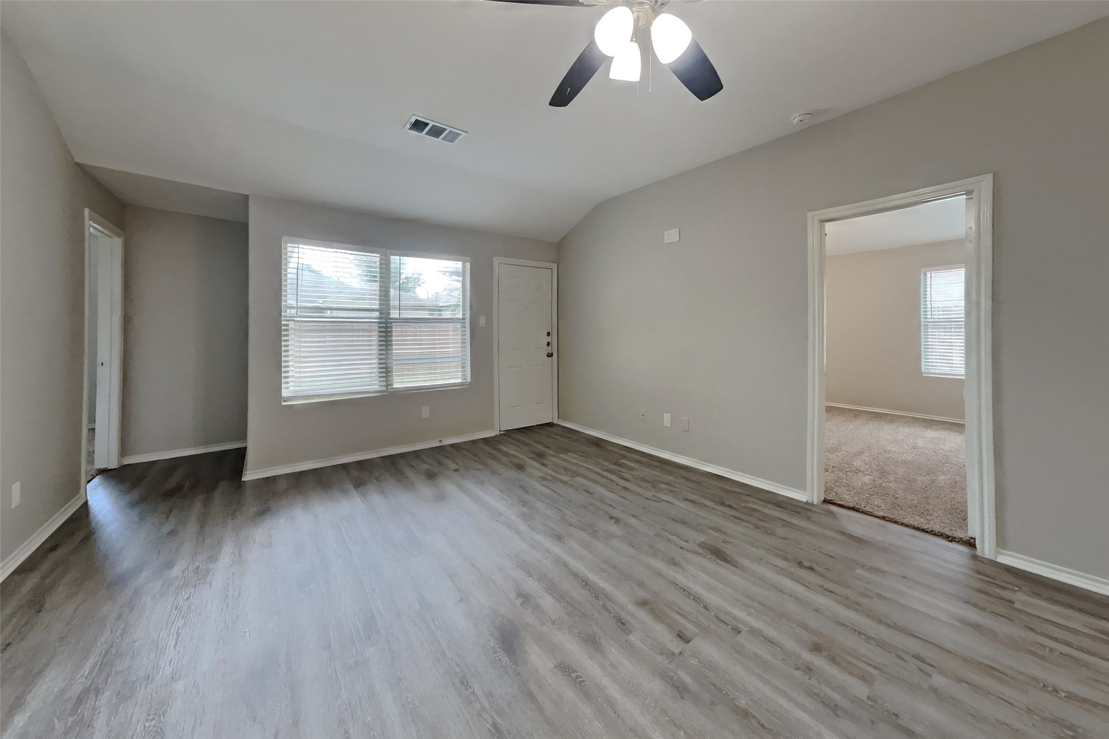 804 Lovebug Lane Property Photo 3