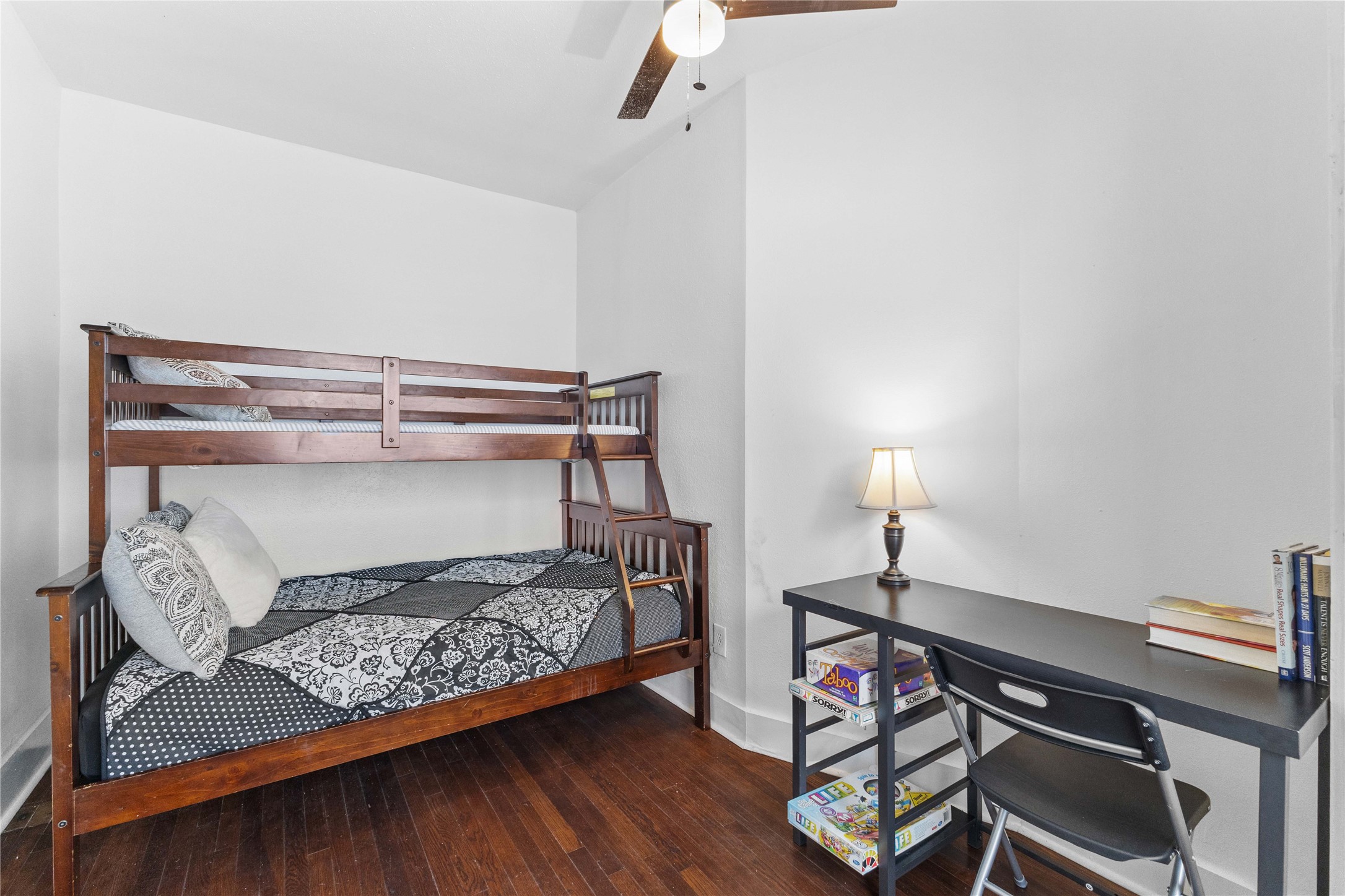 2511 Whitney A Property Photo 21