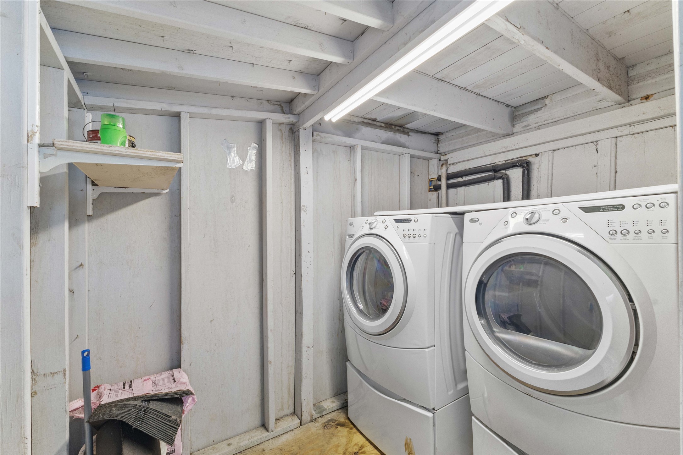 2511 Whitney A Property Photo 24