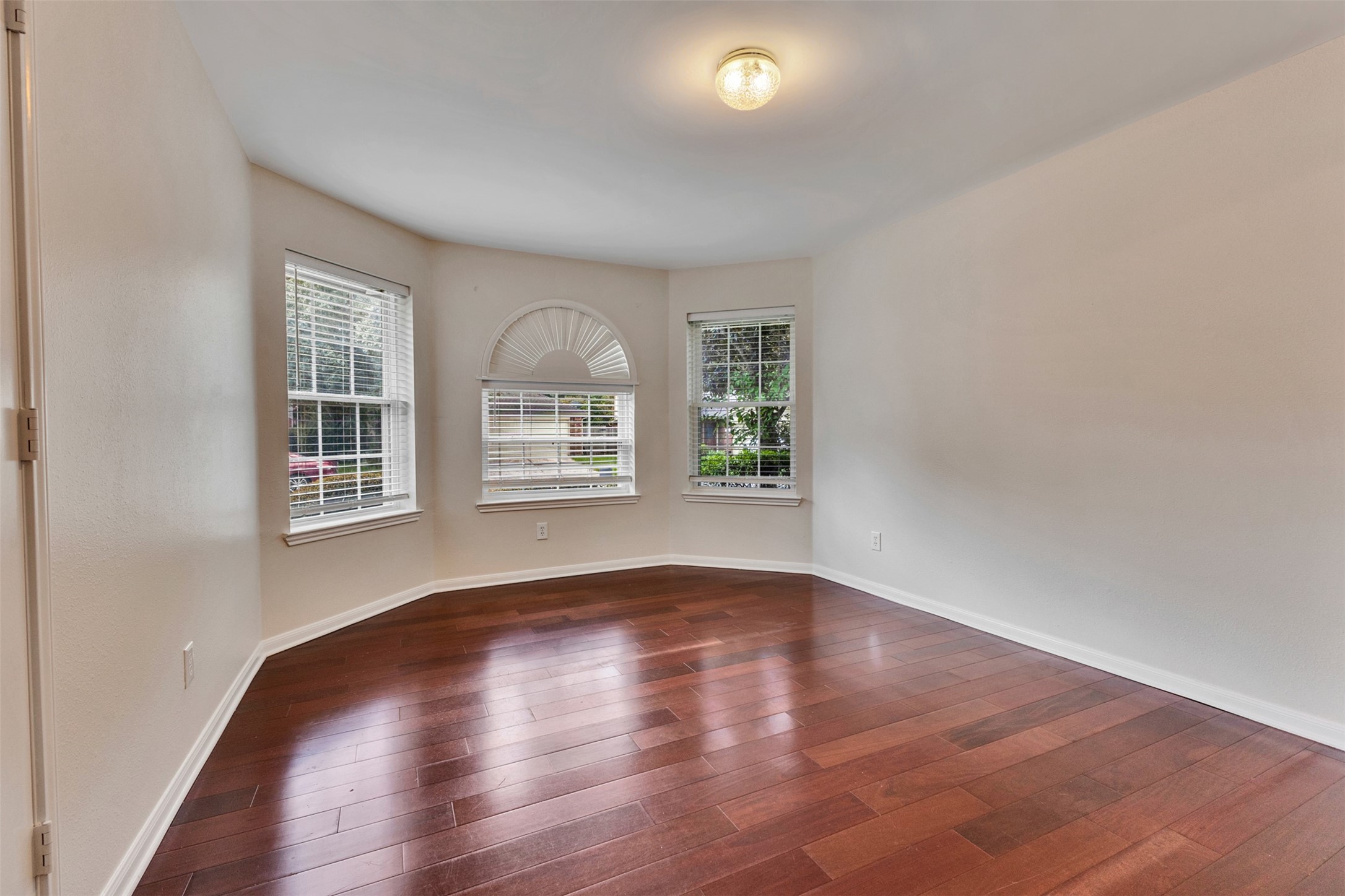 21808 Whispering Forest Drive Property Photo 11