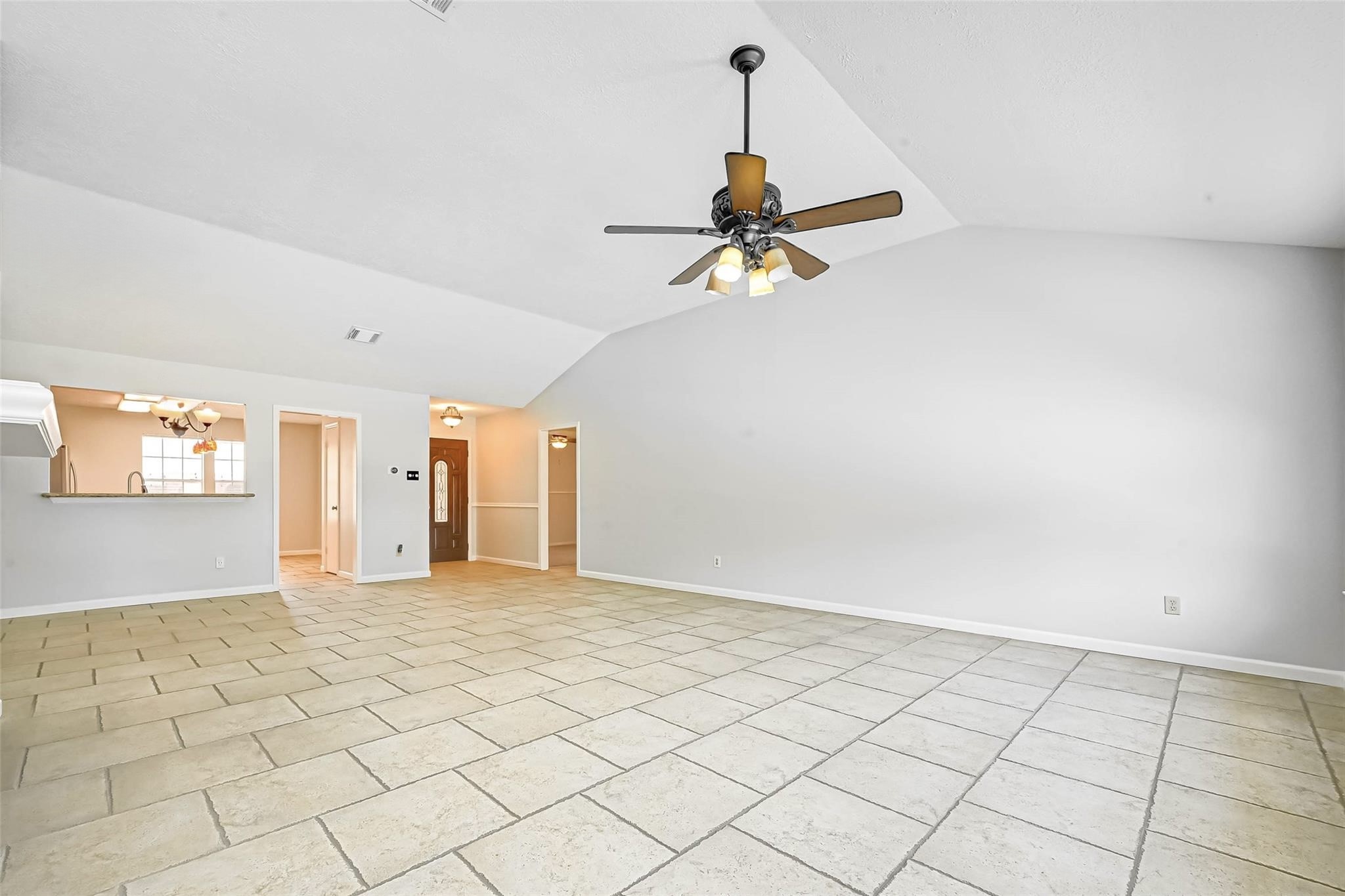 16027 Surrey Woods Drive Property Photo 3