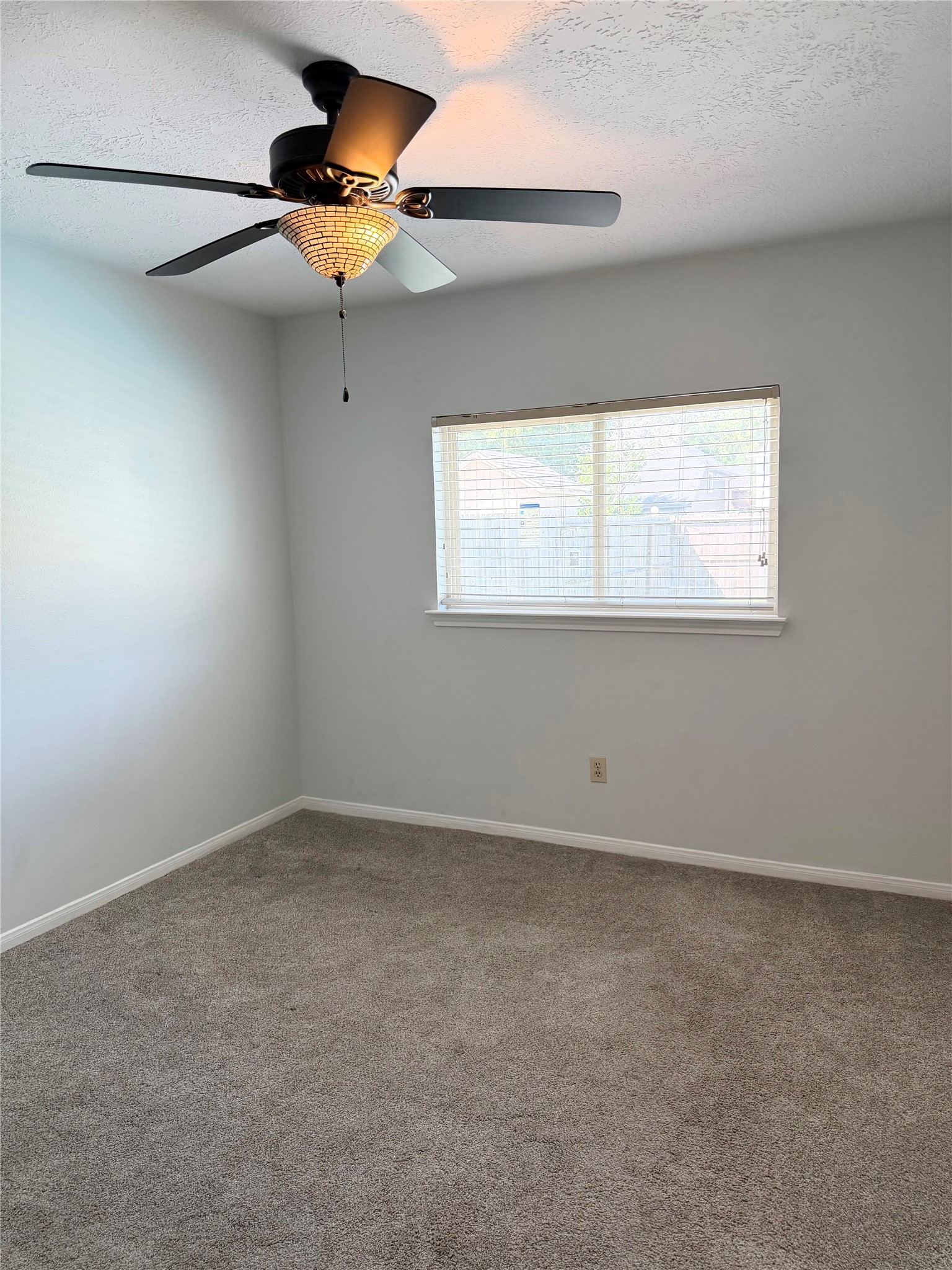 16027 Surrey Woods Drive Property Photo 15