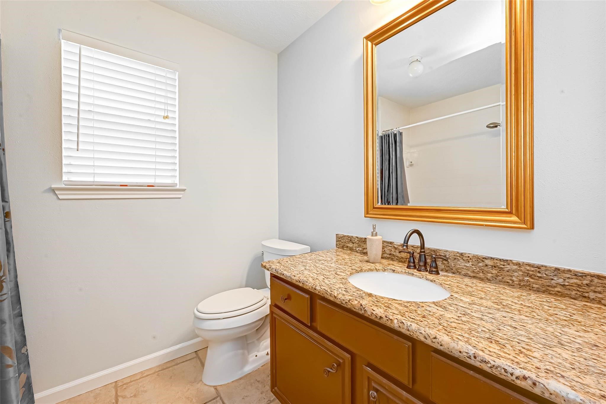 16027 Surrey Woods Drive Property Photo 16