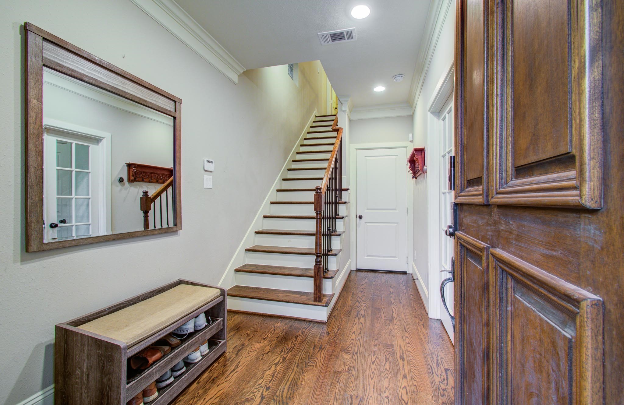4550 Eli Street Property Photo 4