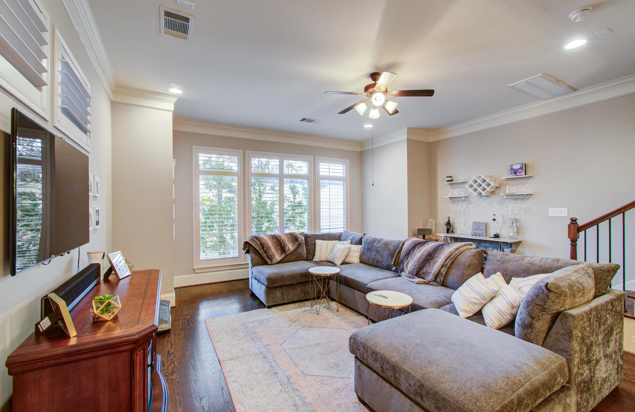 4550 Eli Street Property Photo 12