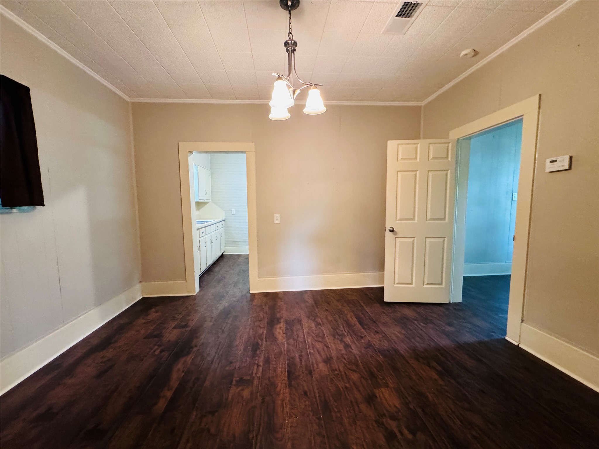 803 Burch Street Property Photo 3
