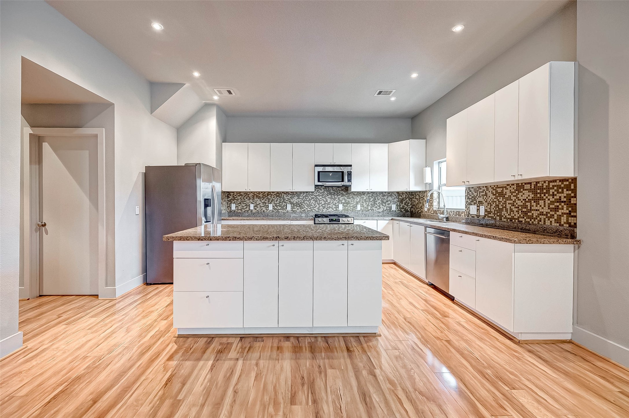 5111 Cornish Street Property Photo 6