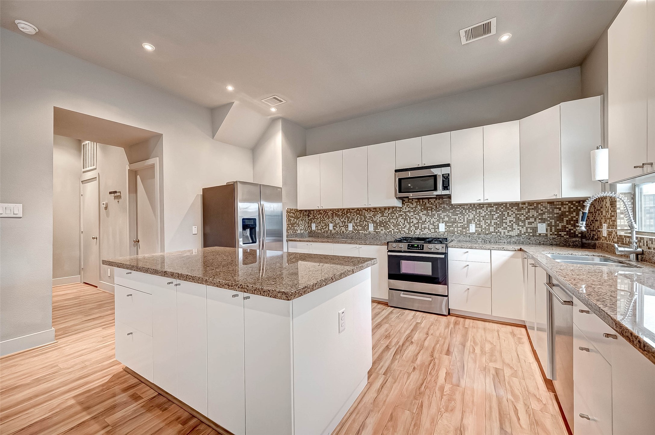 5111 Cornish Street Property Photo 8