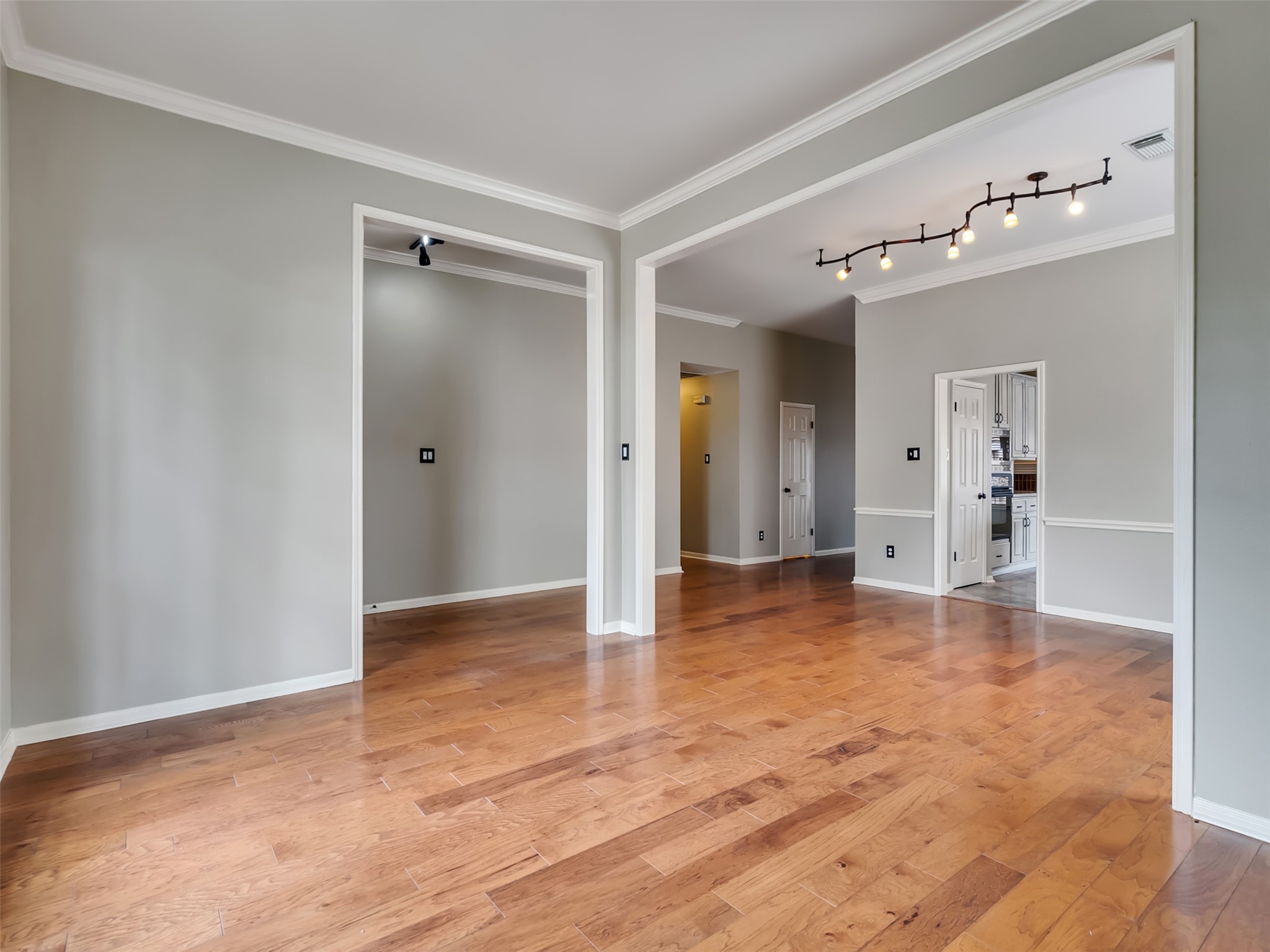 3407 Magnolia Trail Property Photo 5