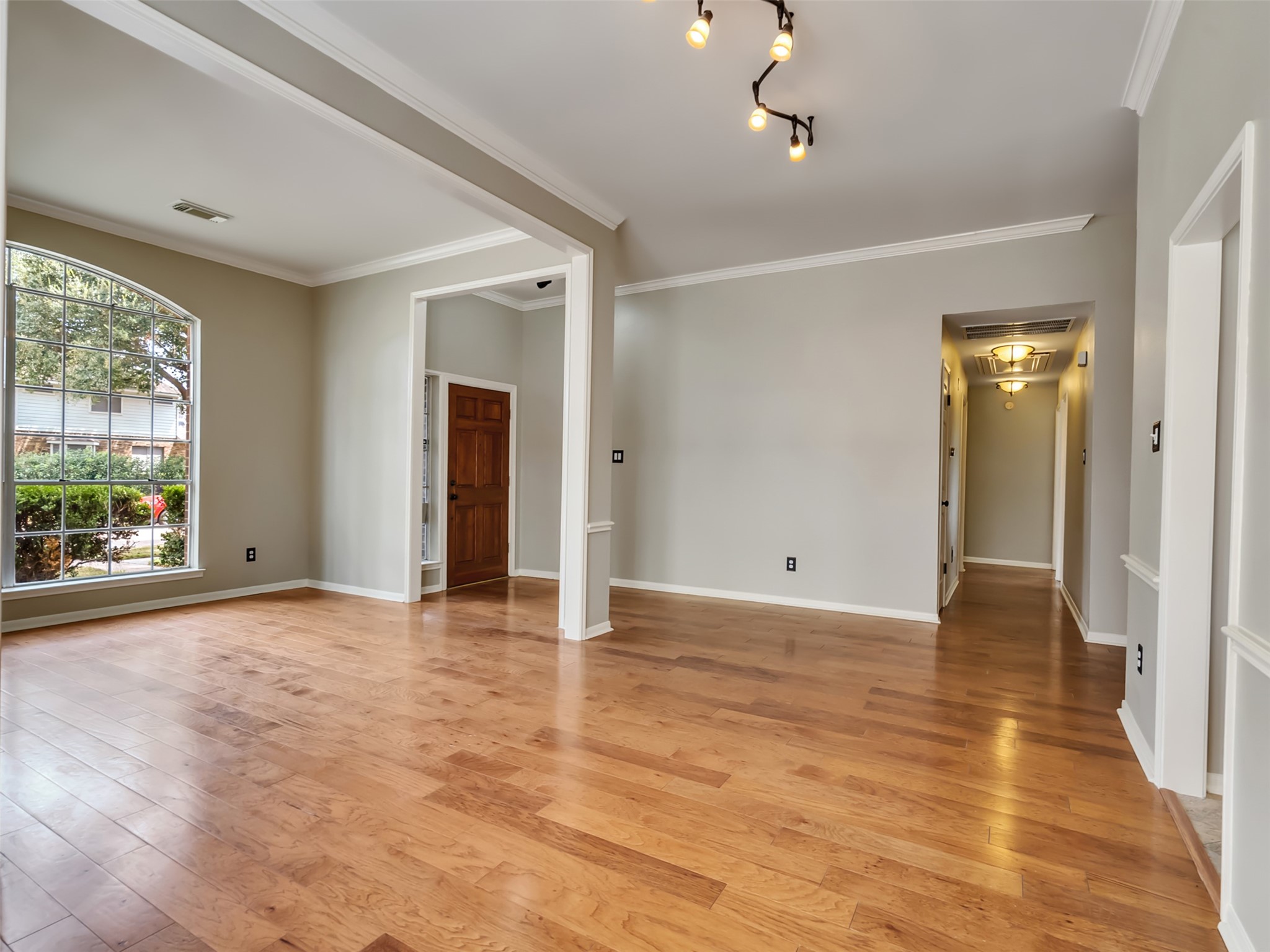 3407 Magnolia Trail Property Photo 8