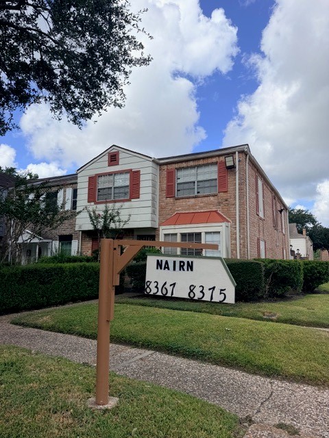 8367 Nairn Street Property Photo 2