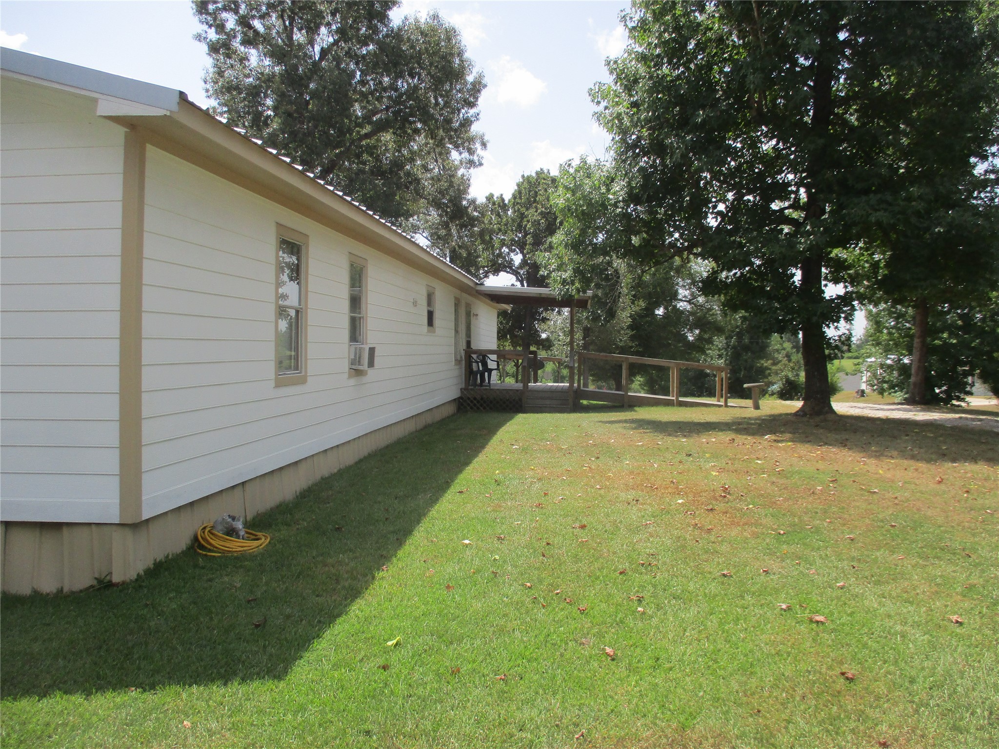 356 White Oak Cove Property Photo 4
