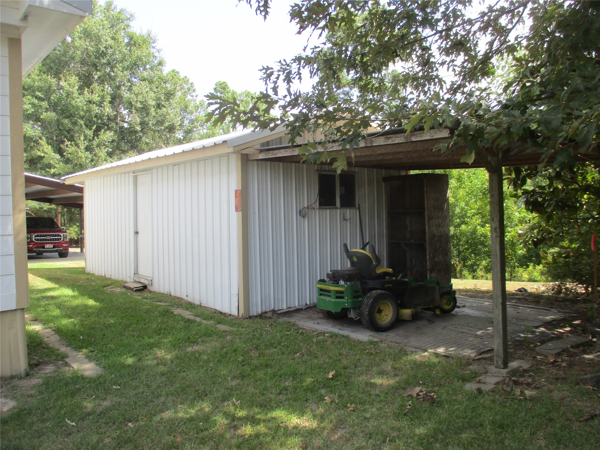 356 White Oak Cove Property Photo 9