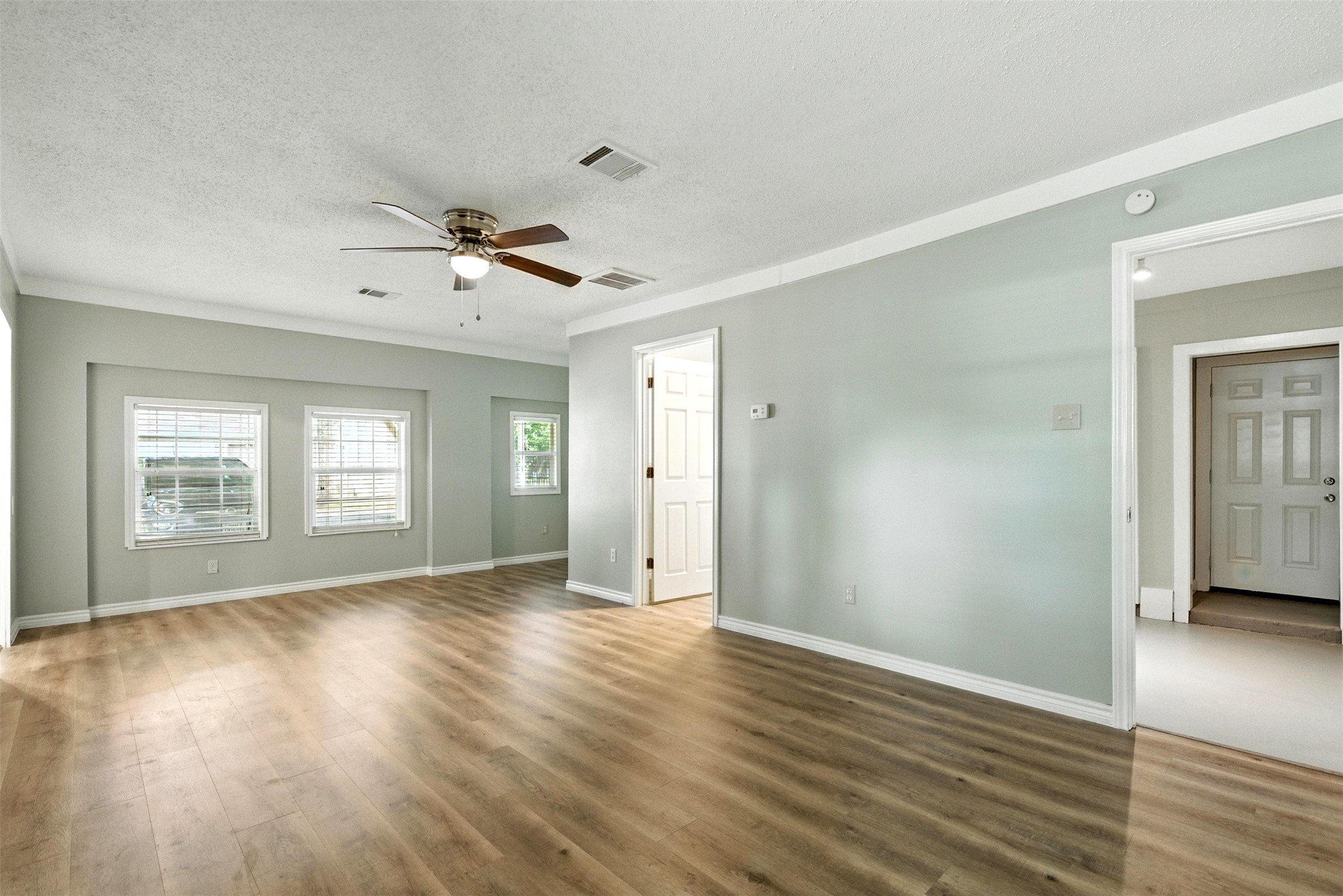 19806 Sagging Oaks Drive Property Photo 21