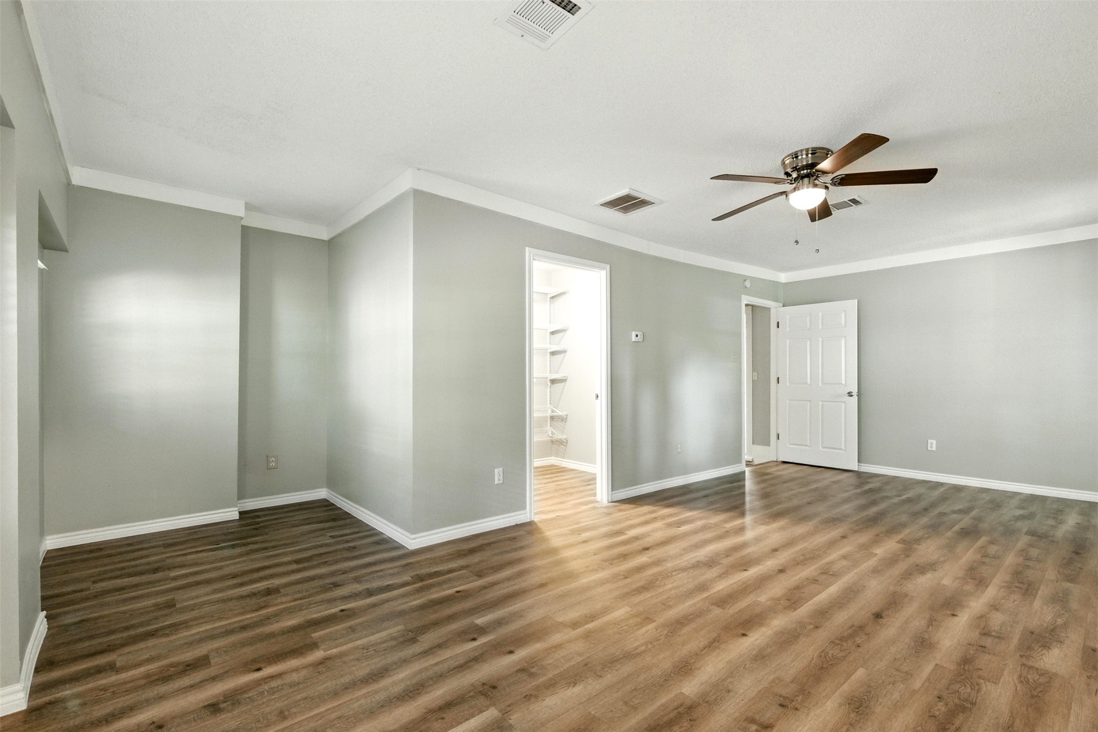 19806 Sagging Oaks Drive Property Photo 22