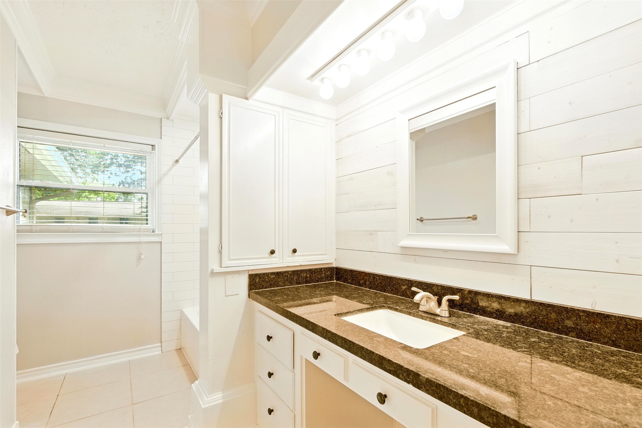 19806 Sagging Oaks Drive Property Photo 26