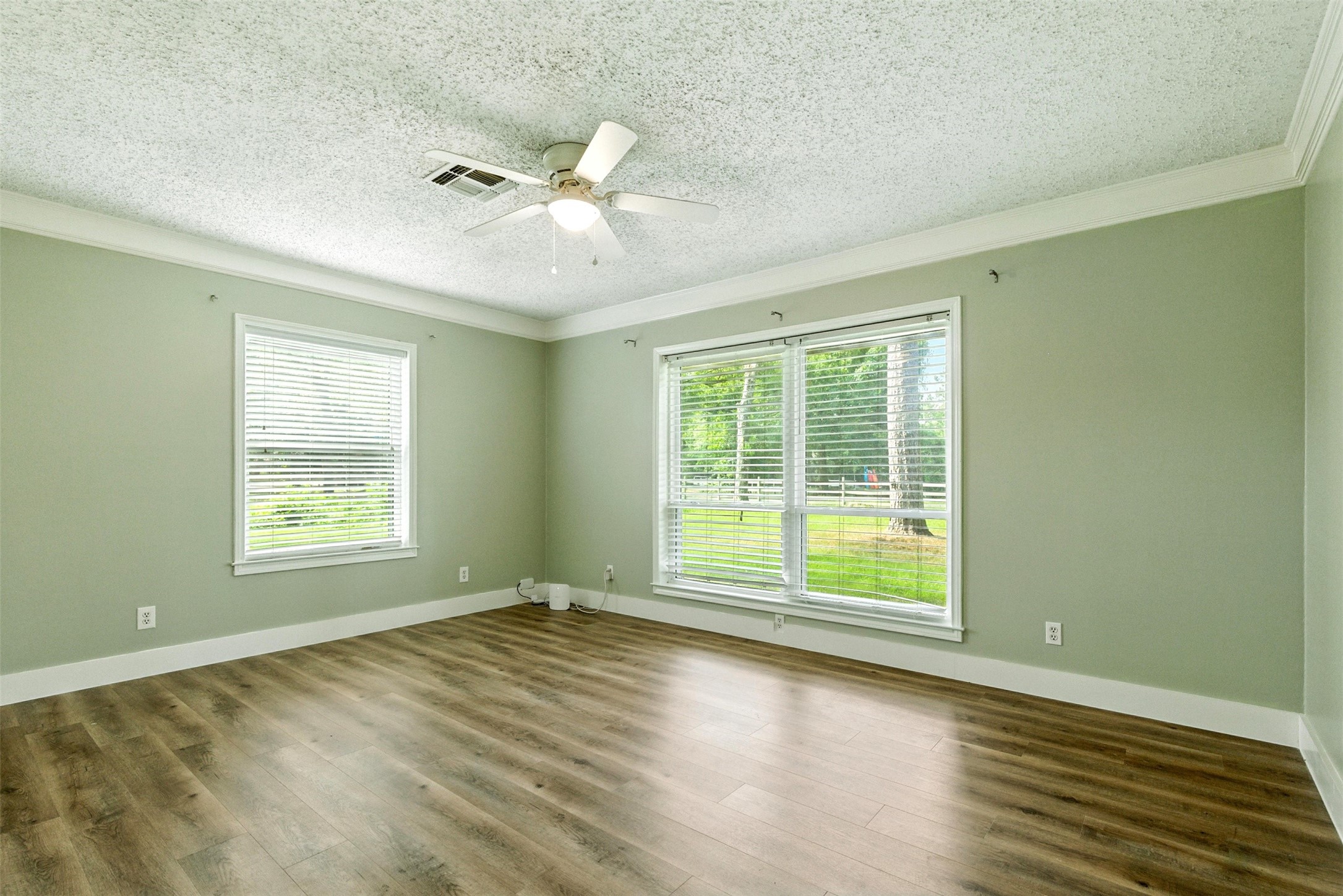 19806 Sagging Oaks Drive Property Photo 27