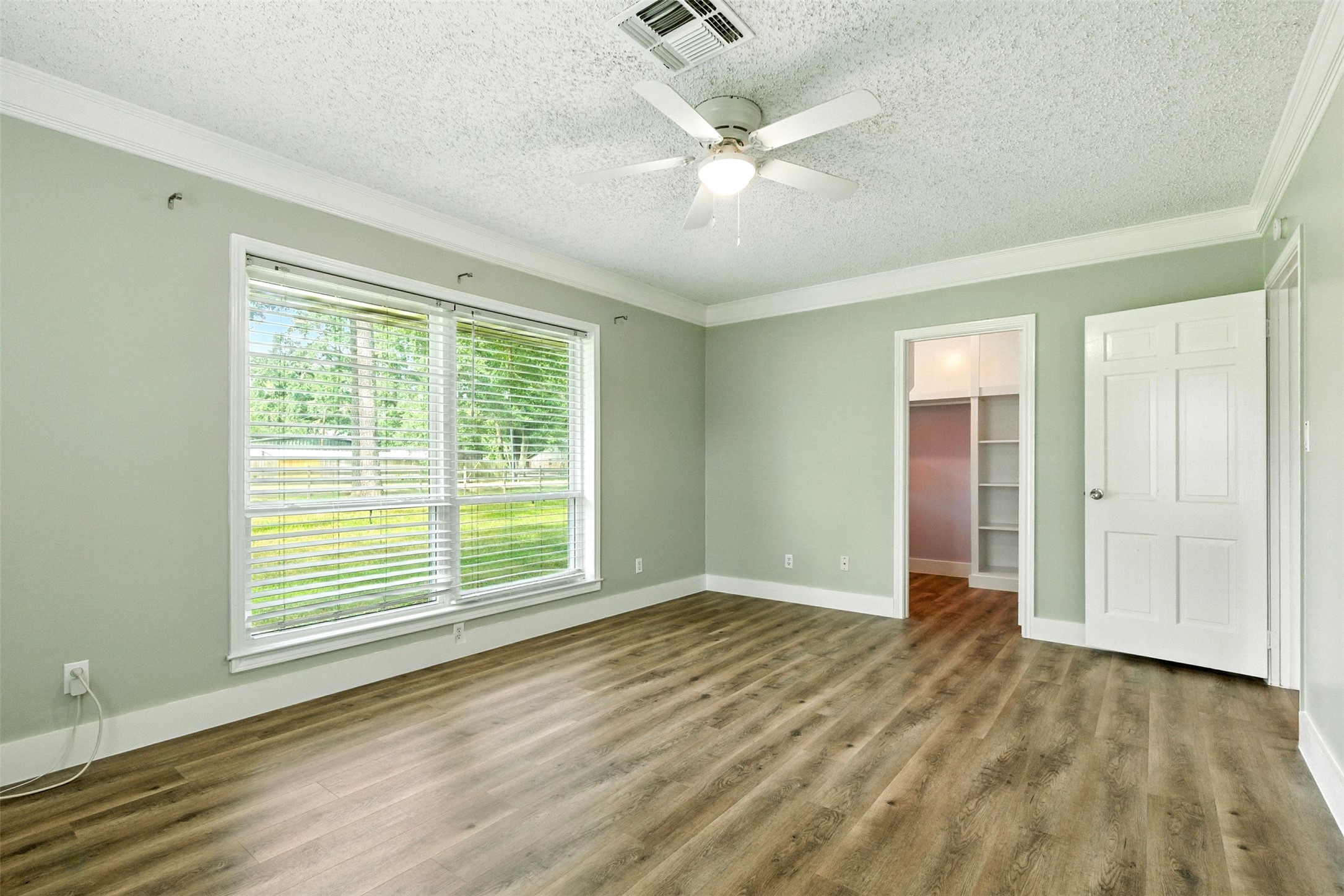 19806 Sagging Oaks Drive Property Photo 28