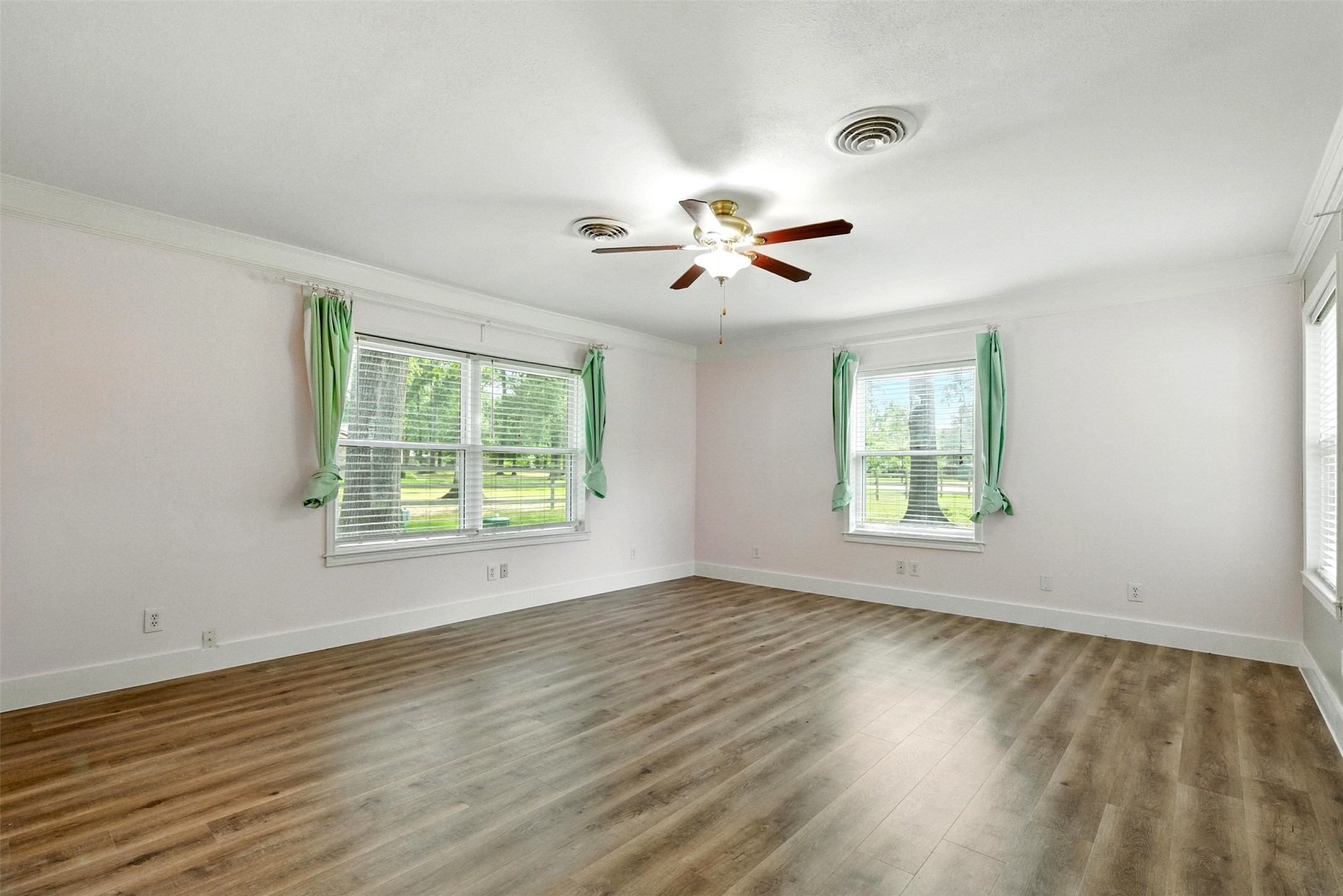 19806 Sagging Oaks Drive Property Photo 30