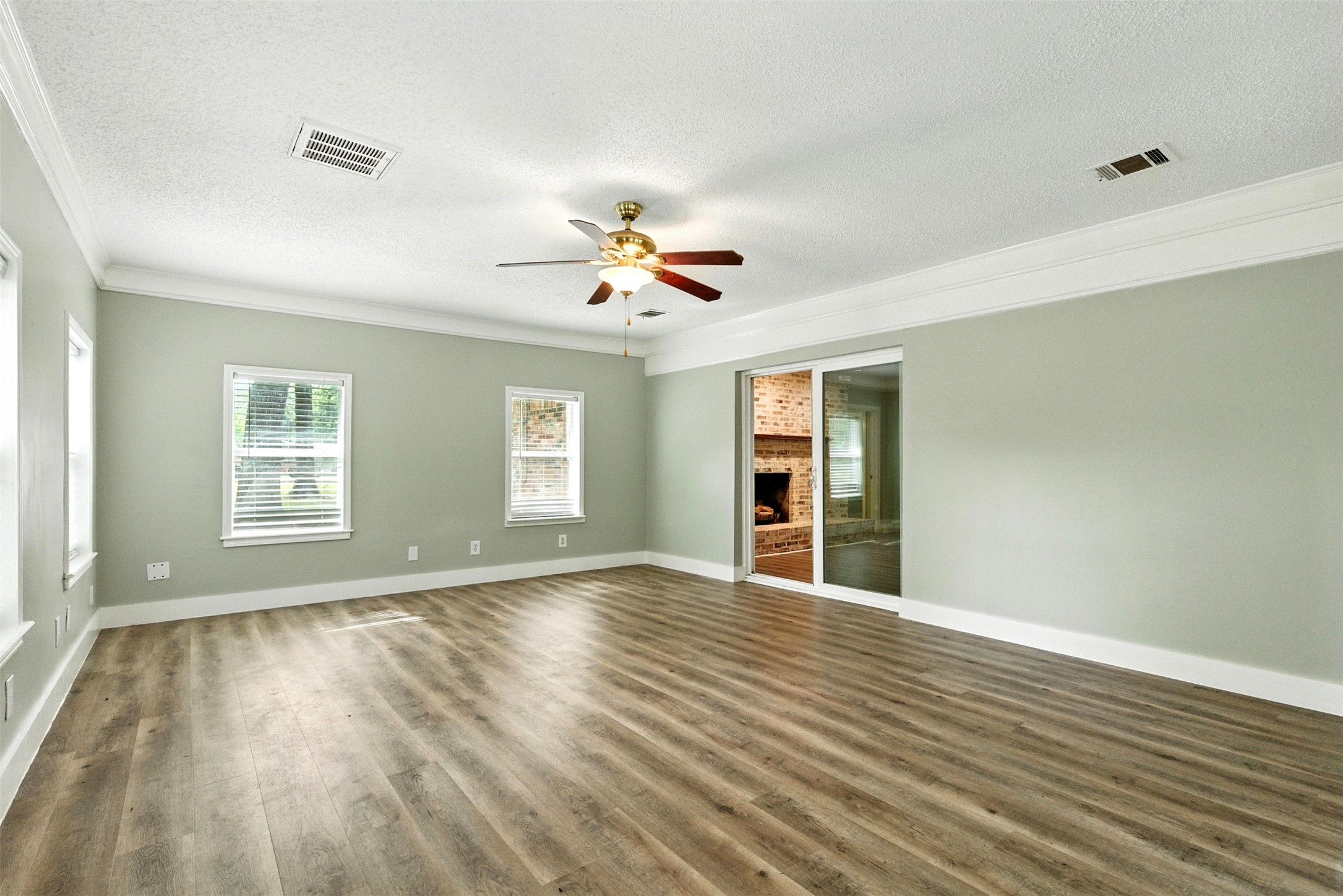 19806 Sagging Oaks Drive Property Photo 33