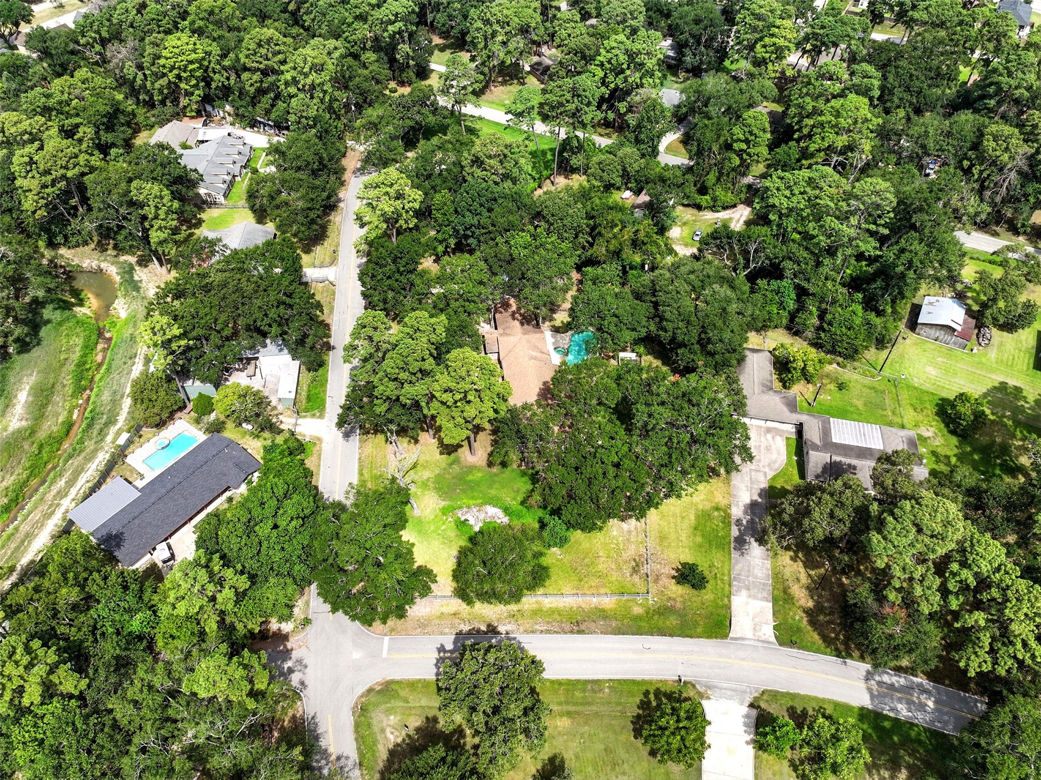 19806 Sagging Oaks Drive Property Photo 43