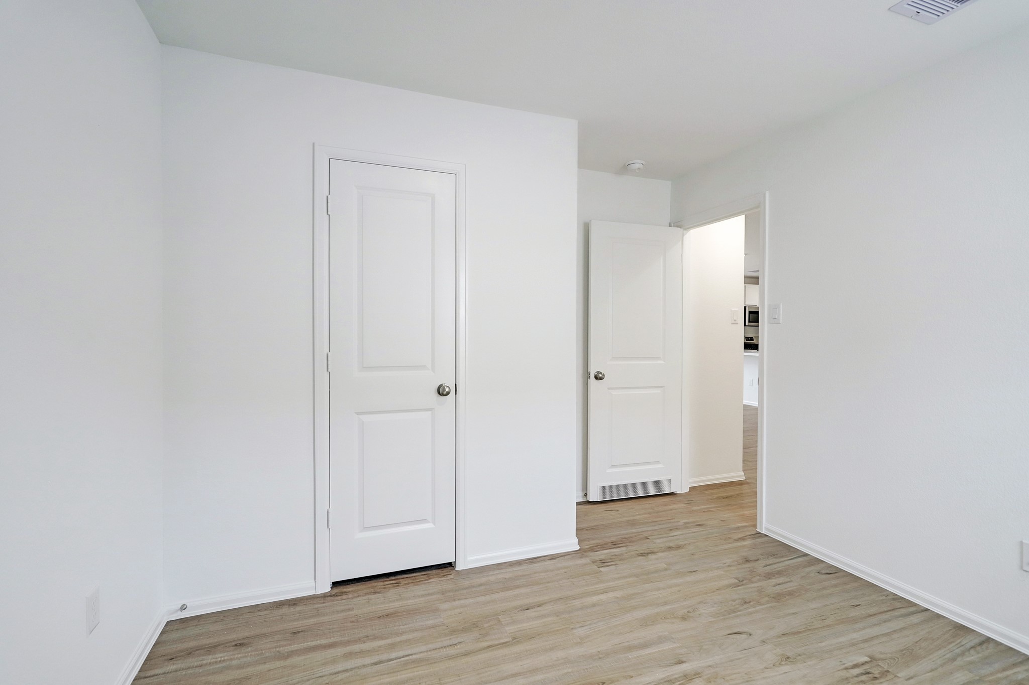 4134 Zavala Mill Street Property Photo 7