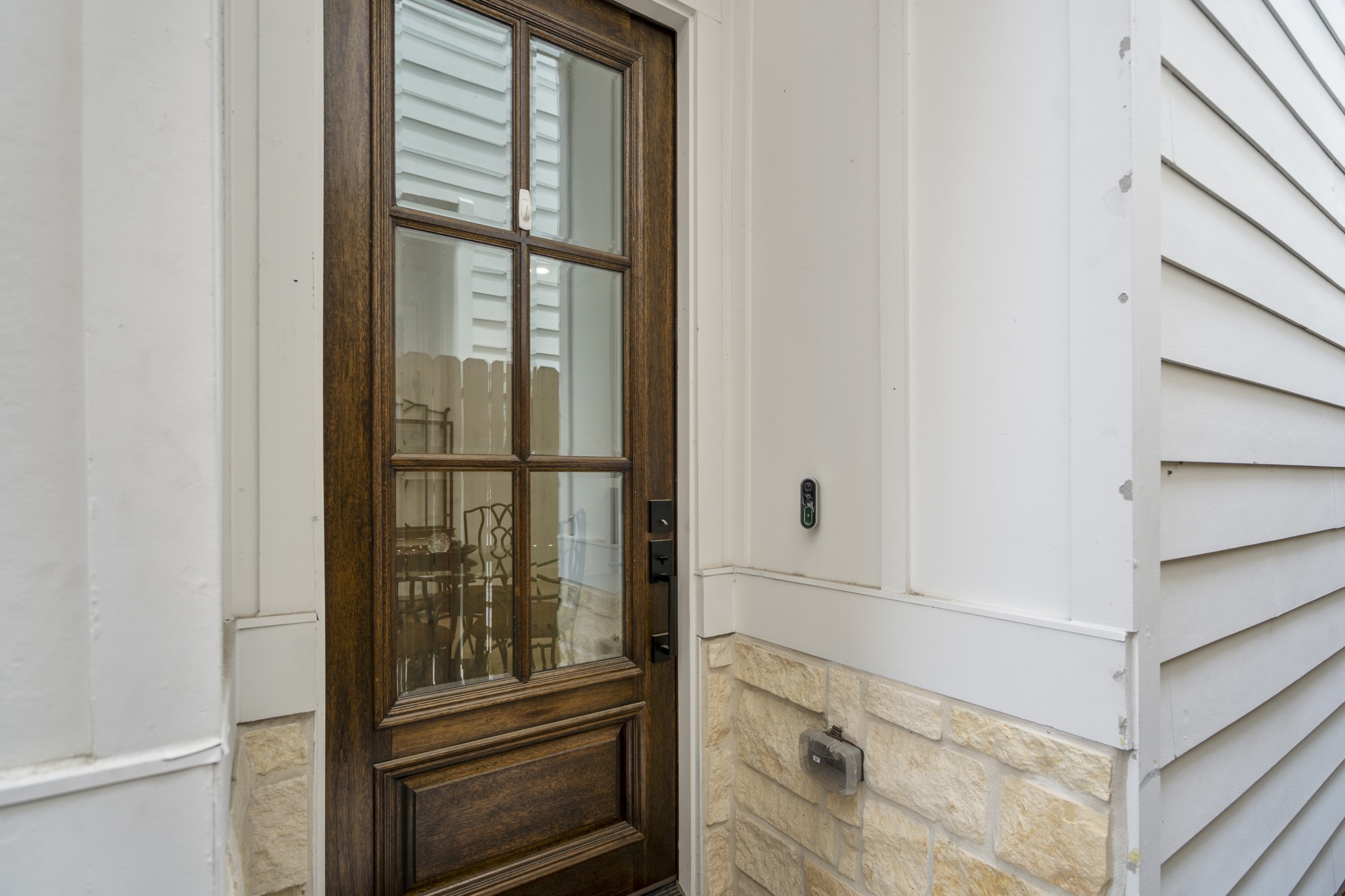 6405 Highland Pine Lane Property Photo 3