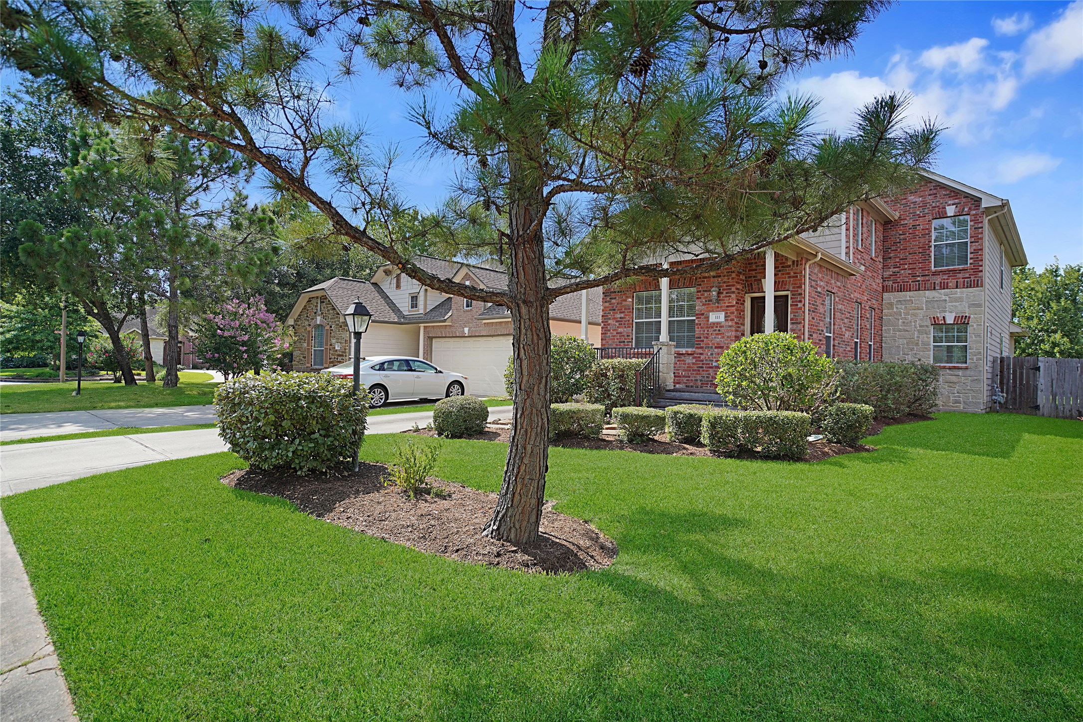 111 Zephyr Bend Place Property Photo 2
