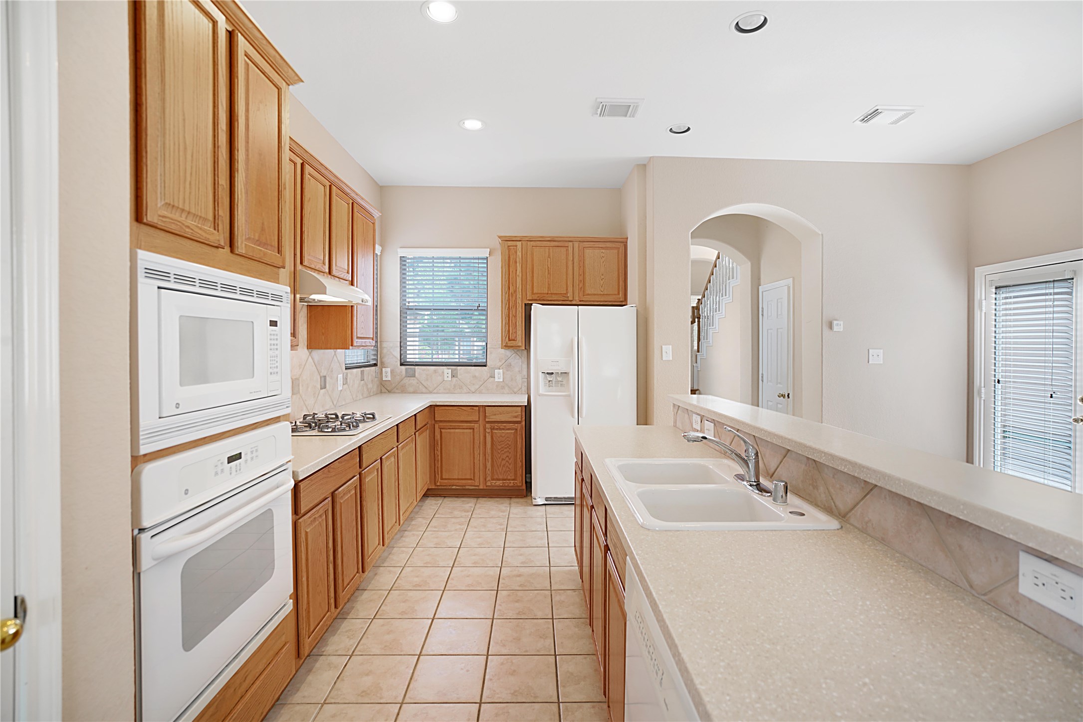 111 Zephyr Bend Place Property Photo 13