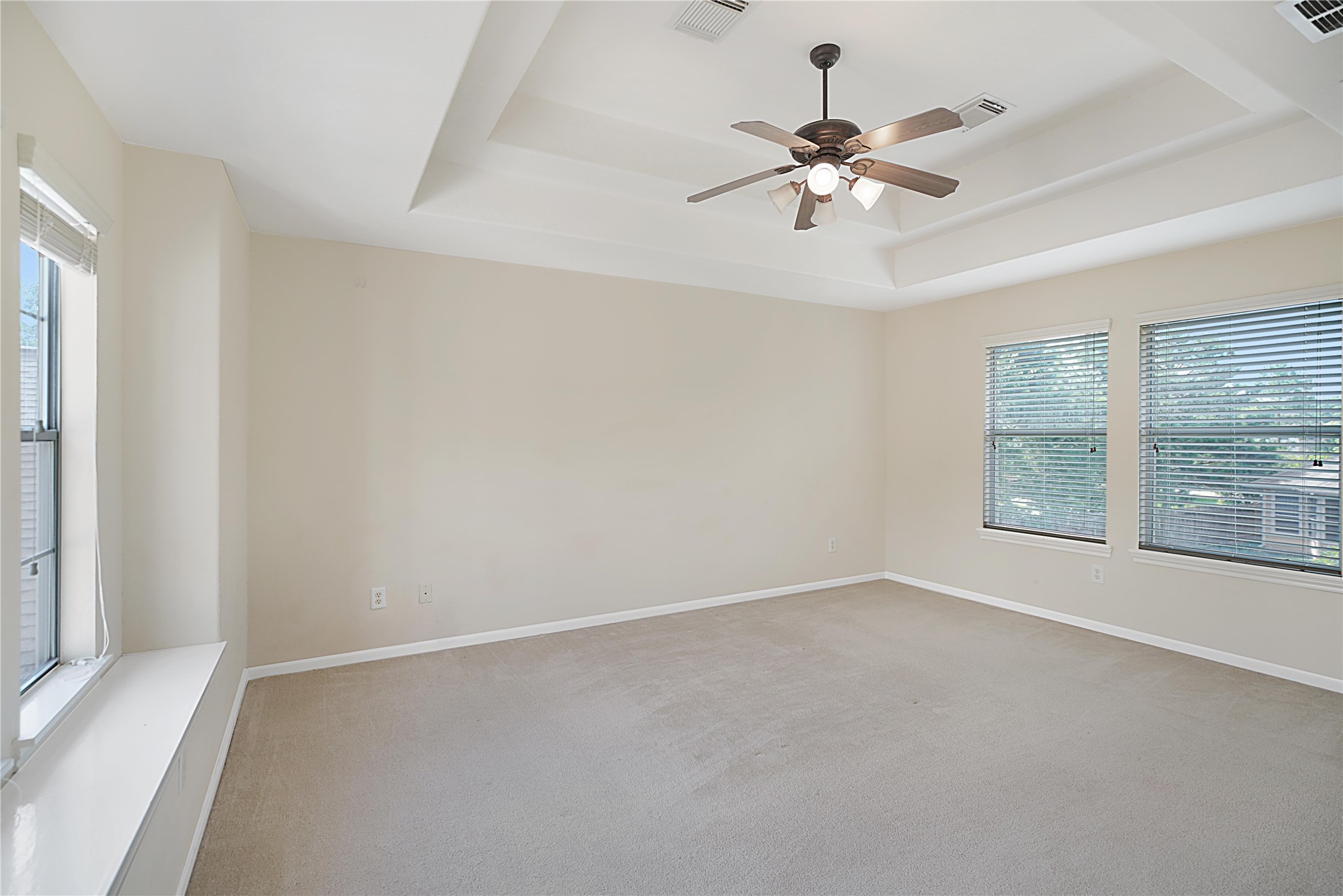 111 Zephyr Bend Place Property Photo 19