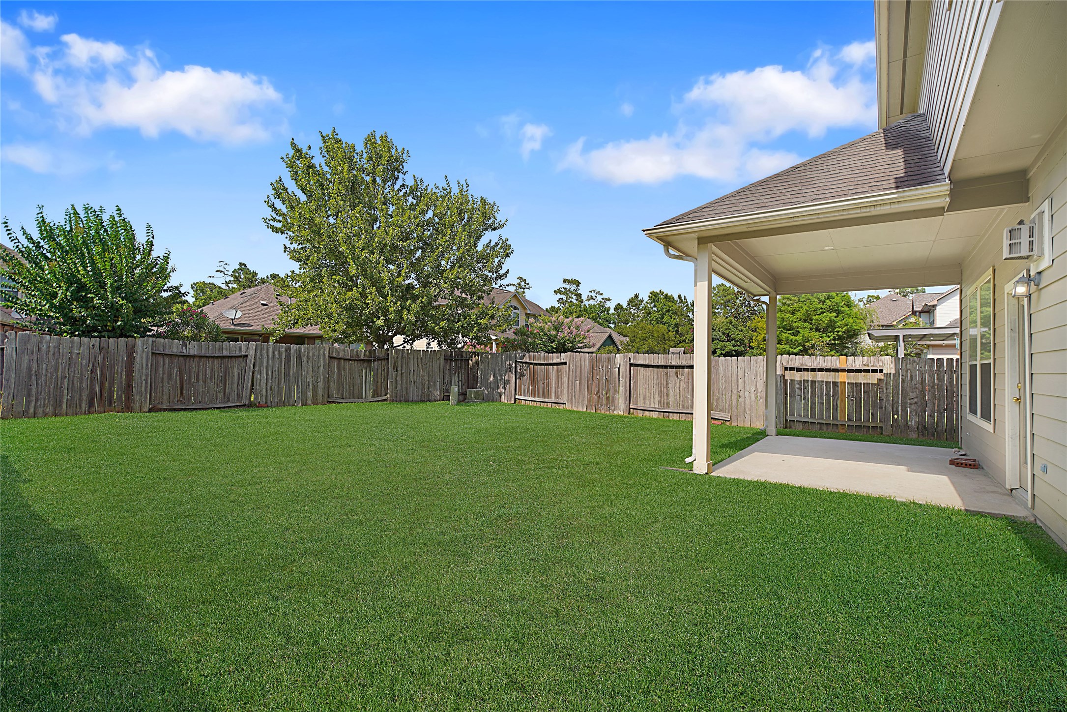 111 Zephyr Bend Place Property Photo 26