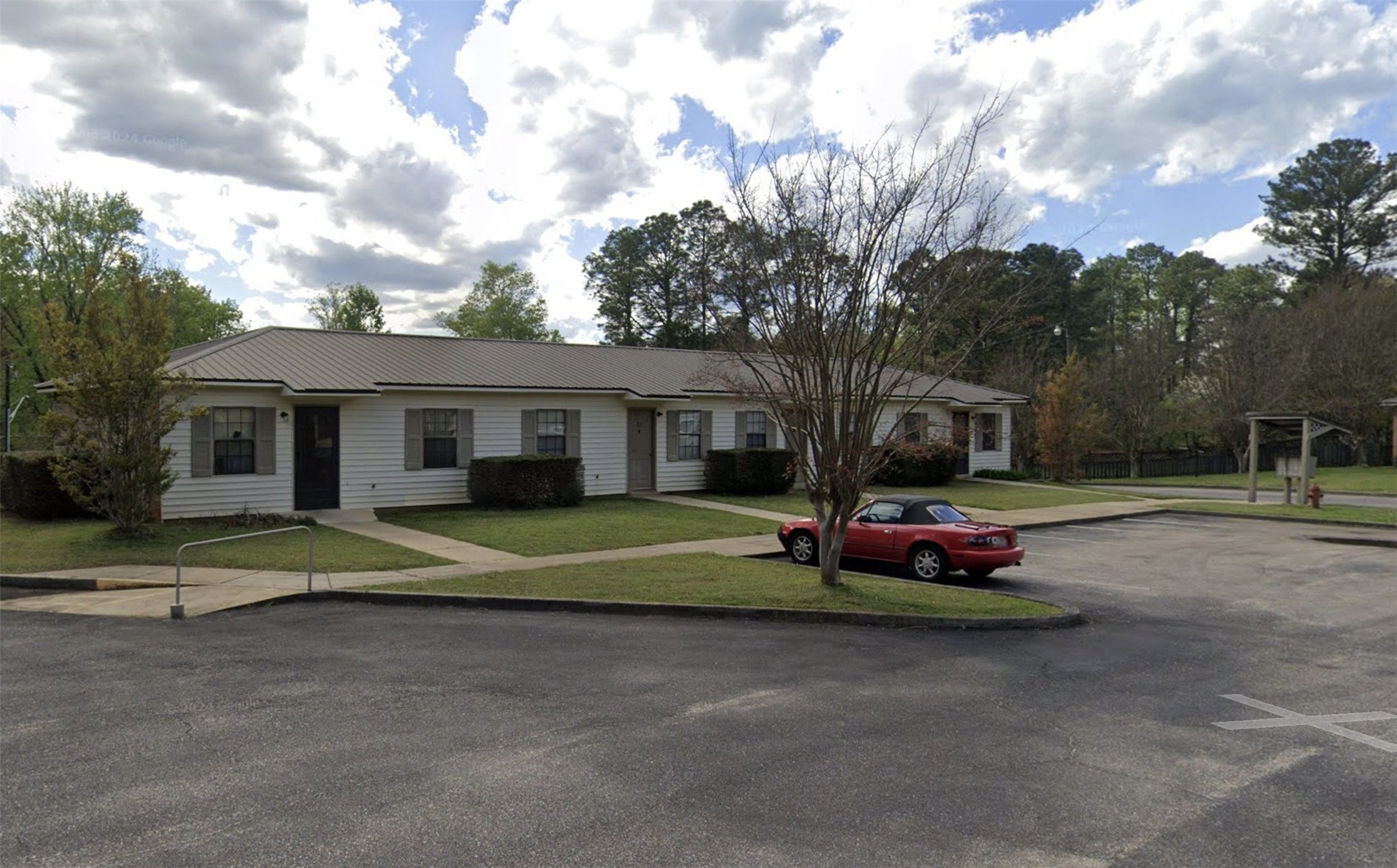 10784 Us Hwy 231 Property Photo 4