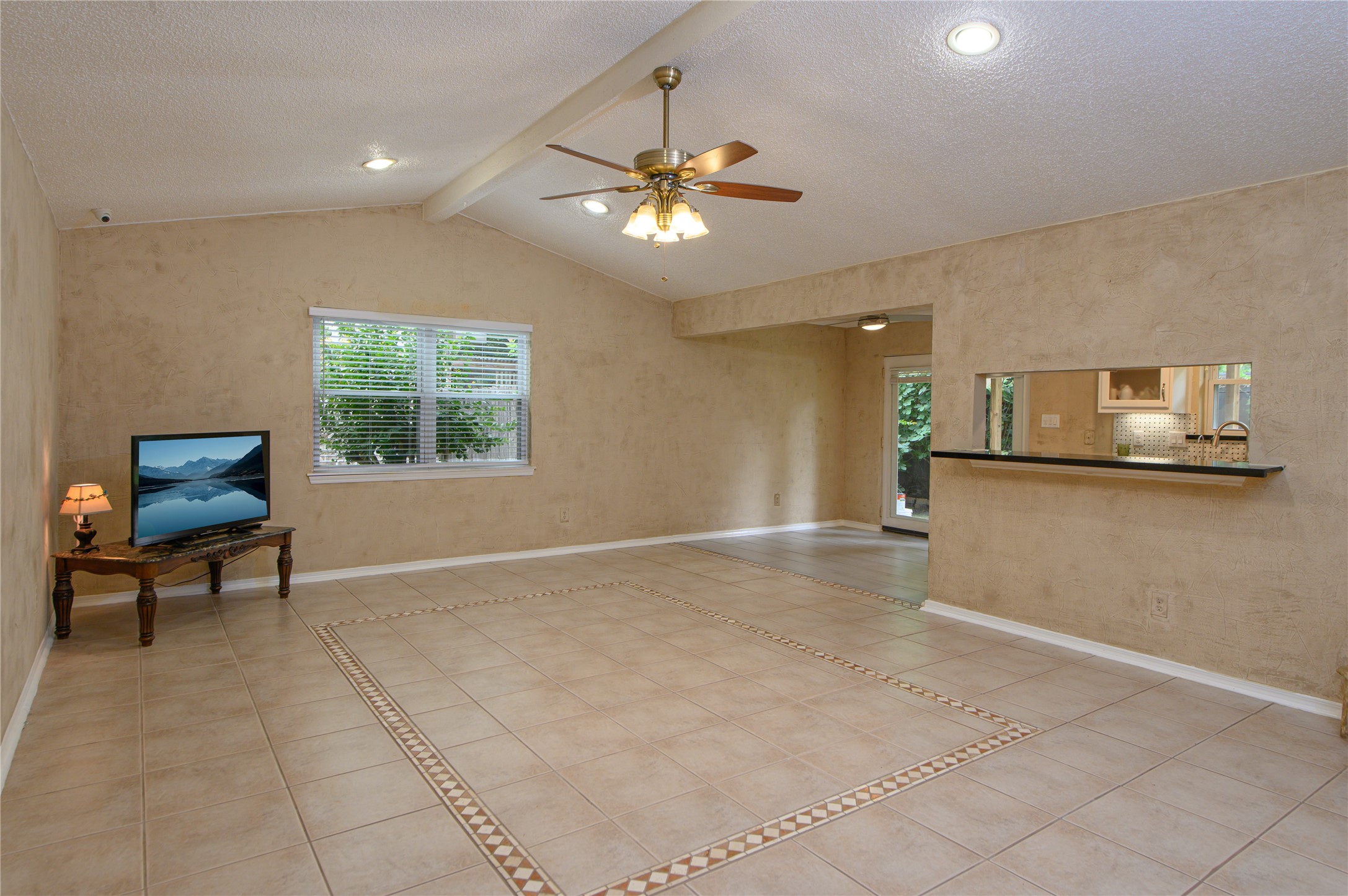 4110 Garden Springs Drive Property Photo 3