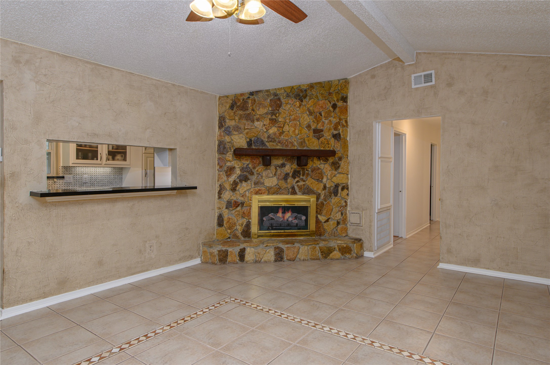 4110 Garden Springs Drive Property Photo 4