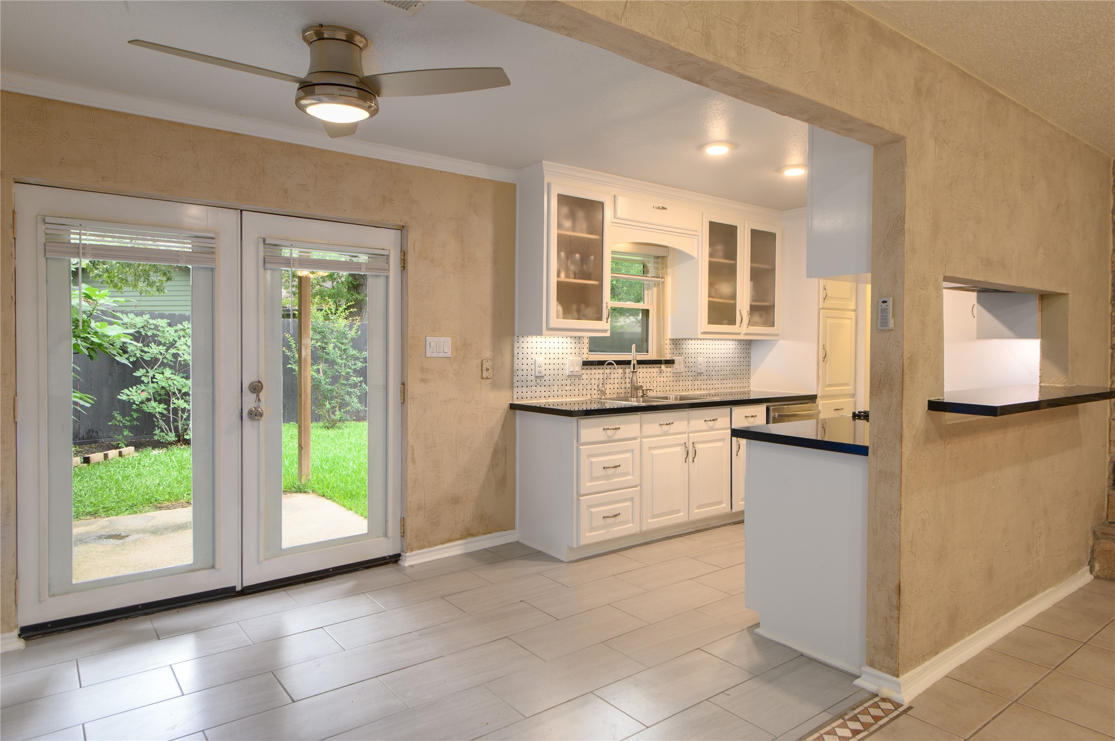 4110 Garden Springs Drive Property Photo 5