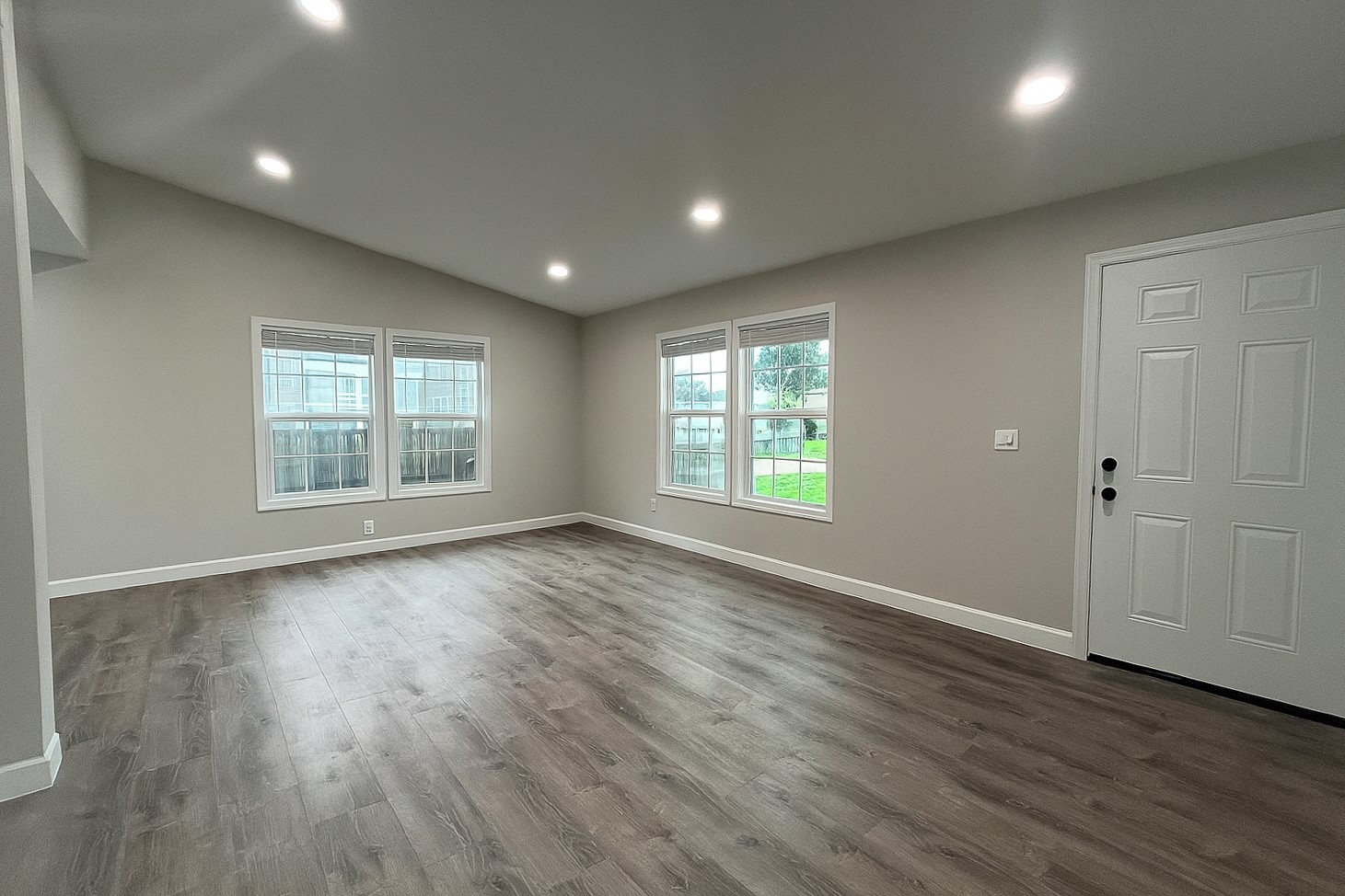 3 Becca Court B Property Photo 3