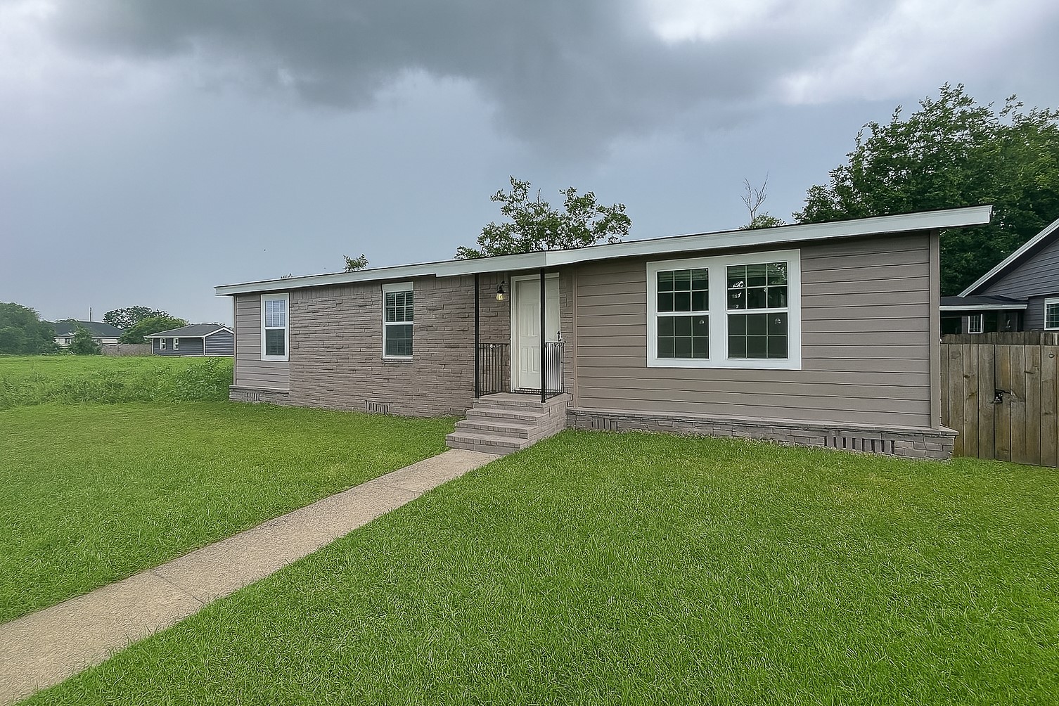 3 Becca Court B Property Photo 16