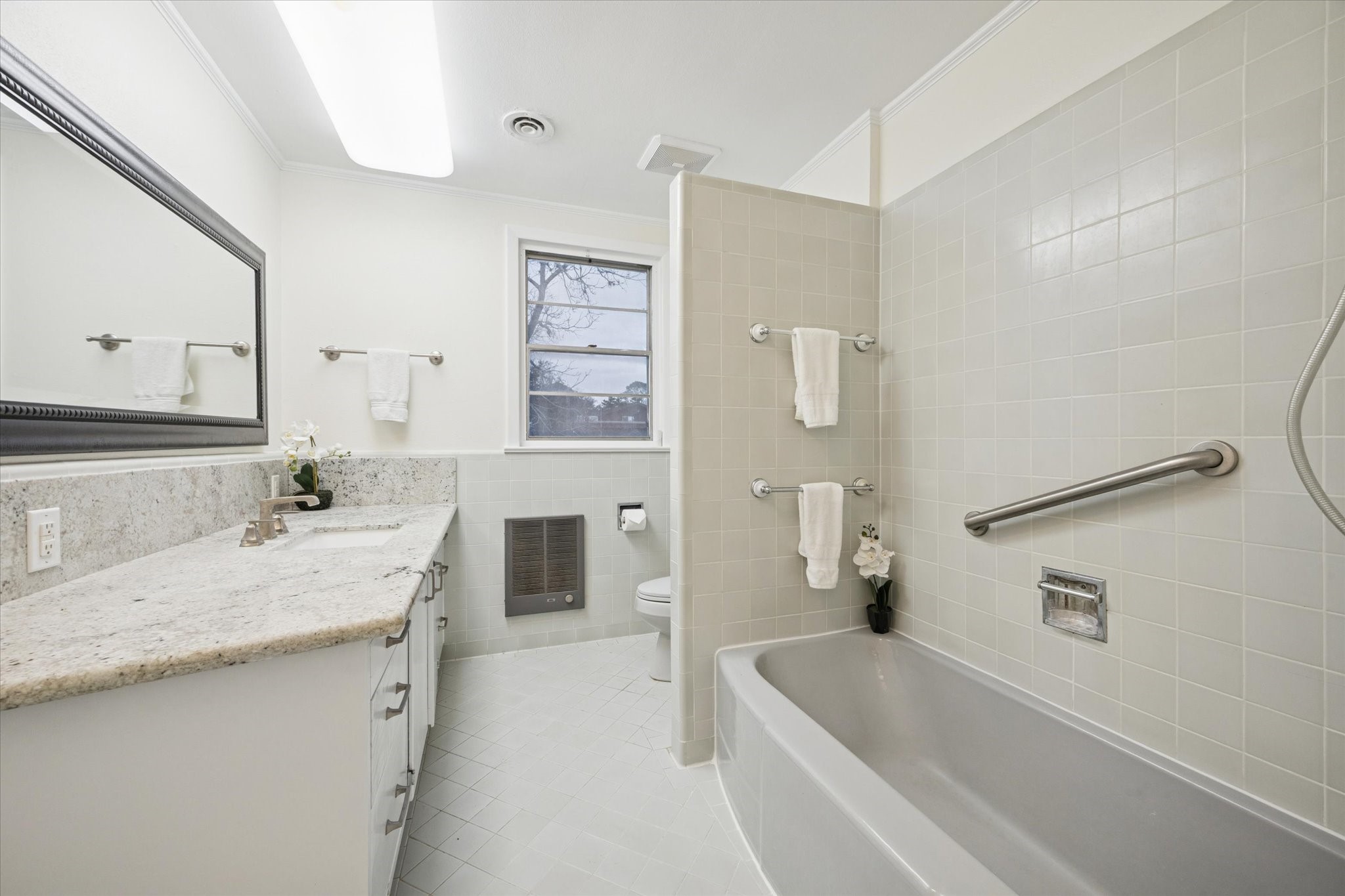 302 E Jackson Street Property Photo 27